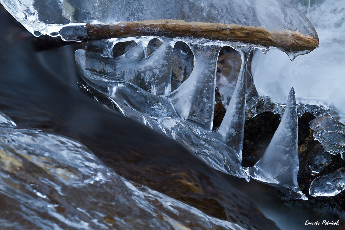 Ice shapes and aqua games