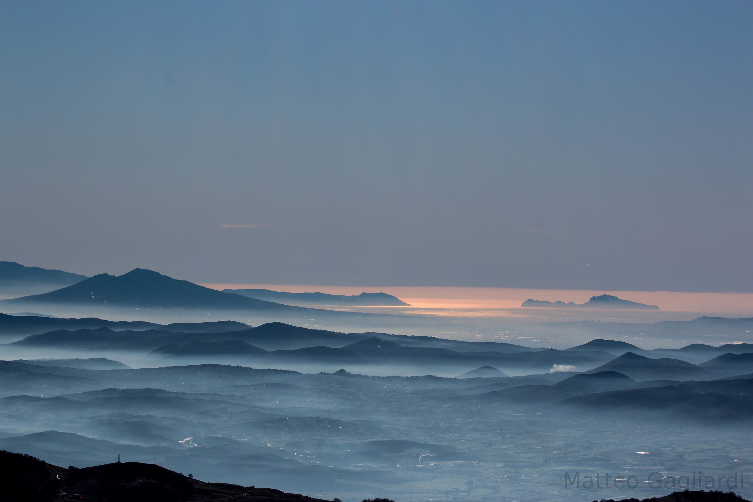 Dai Monti del Matese al Golfo di Napoli