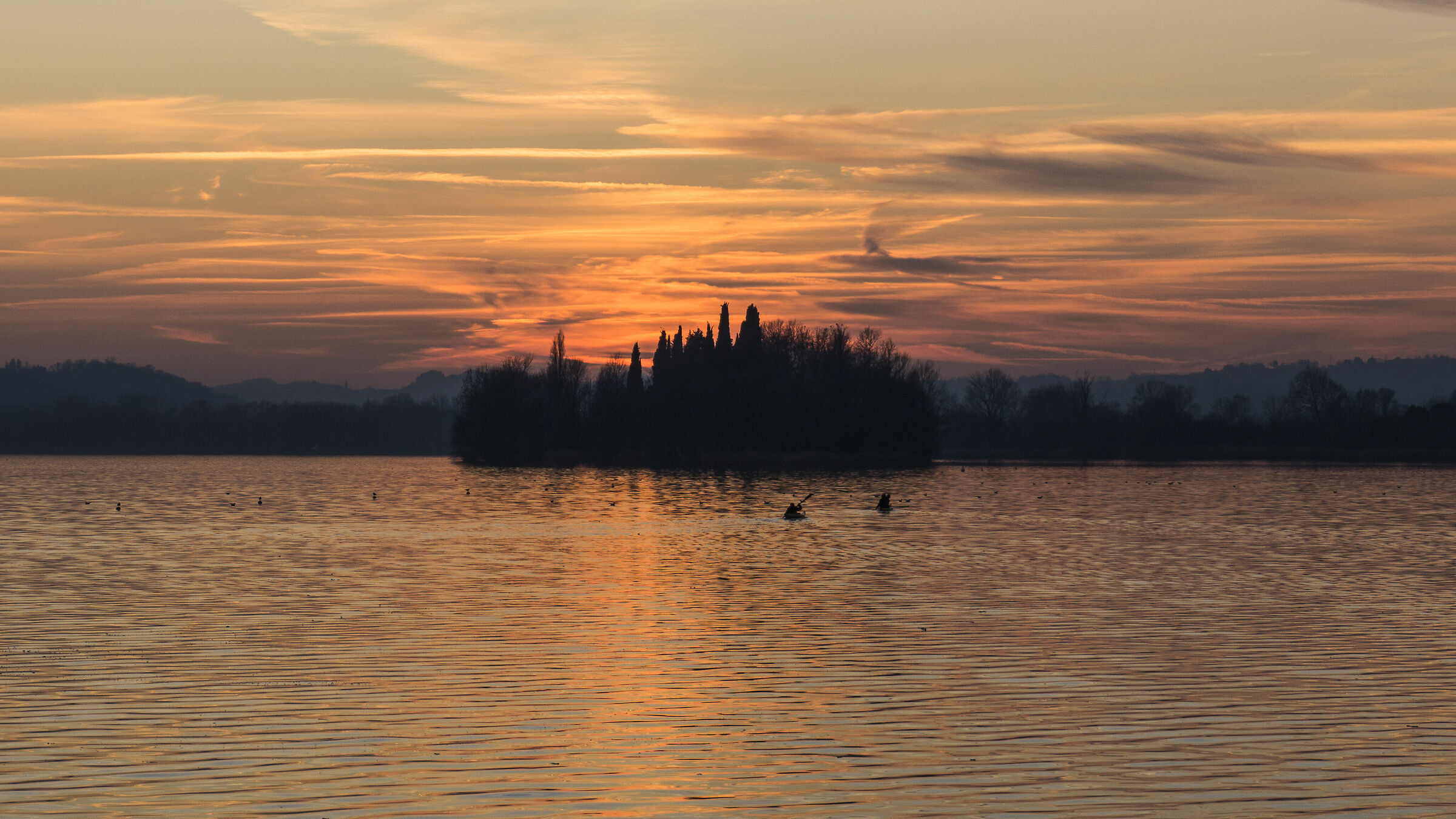 Lake Pusiano, sunset