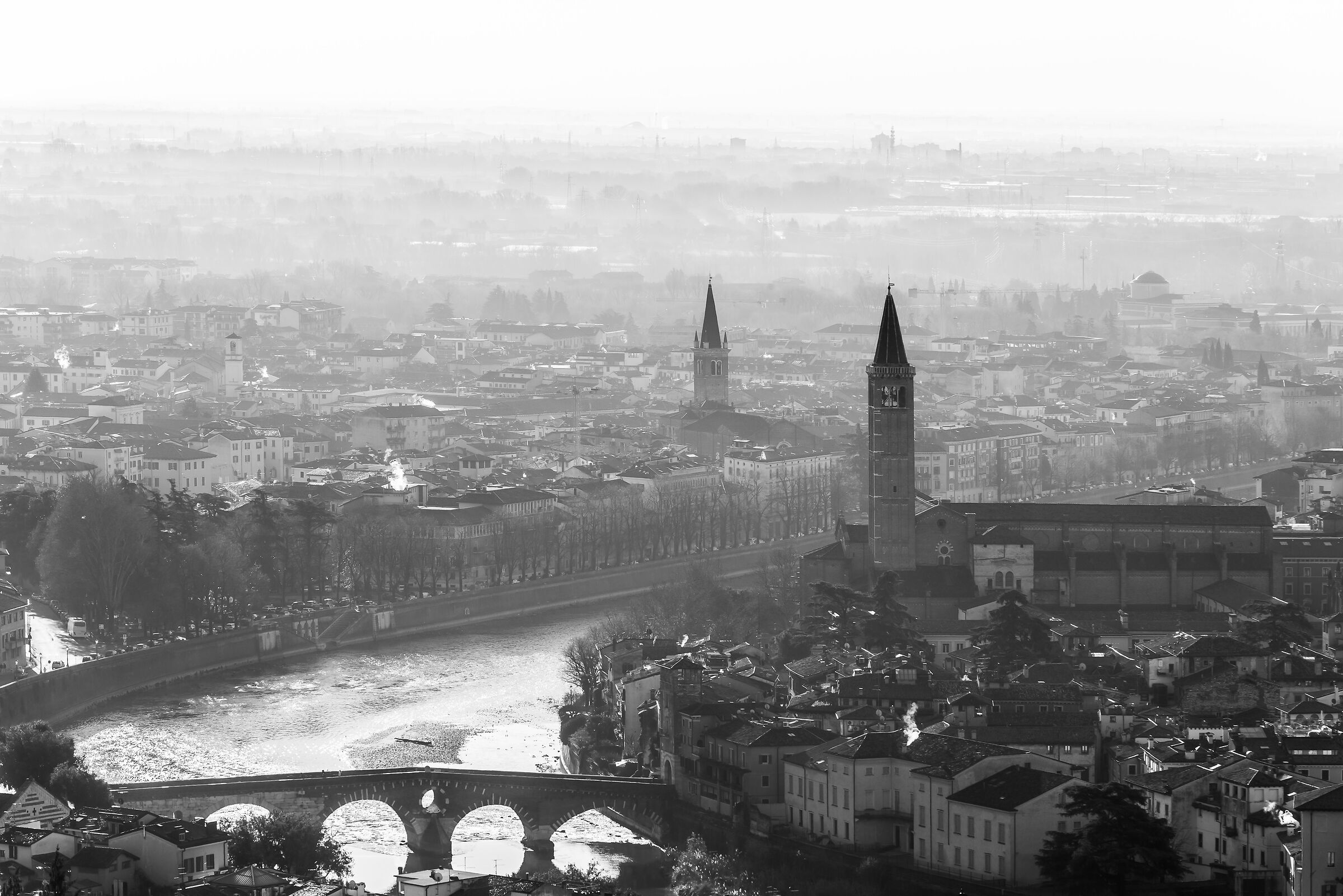 Vista di Verona - Ponte Pietra