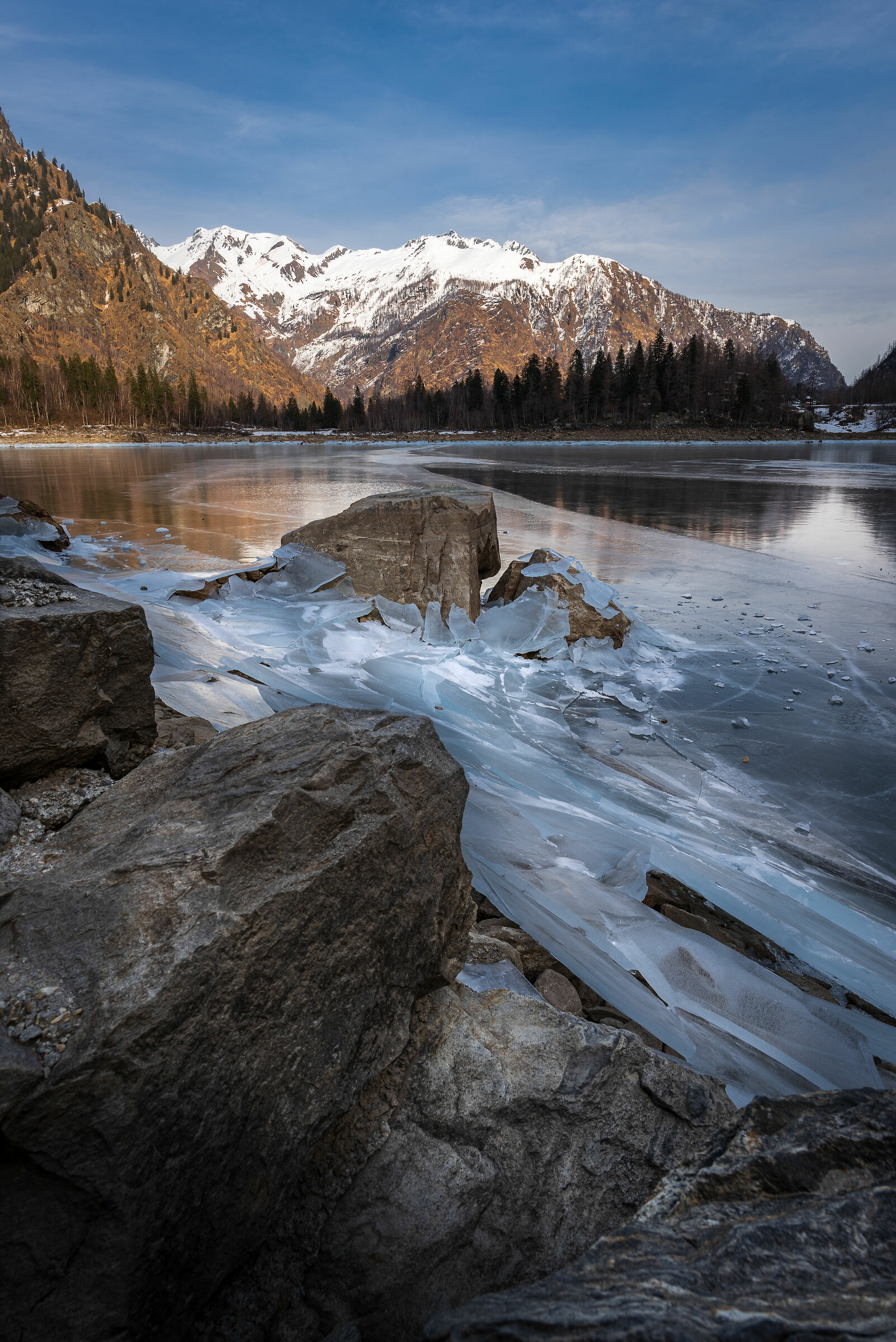 La roccia e il ghiaccio