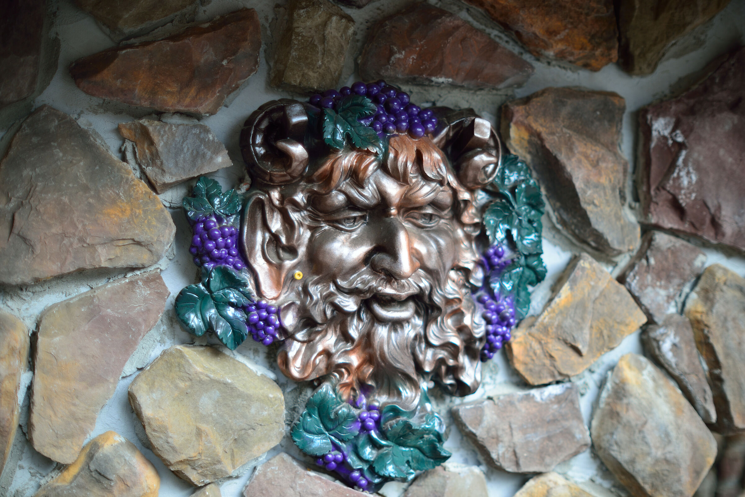 Incorporamenti in muratura e pittura