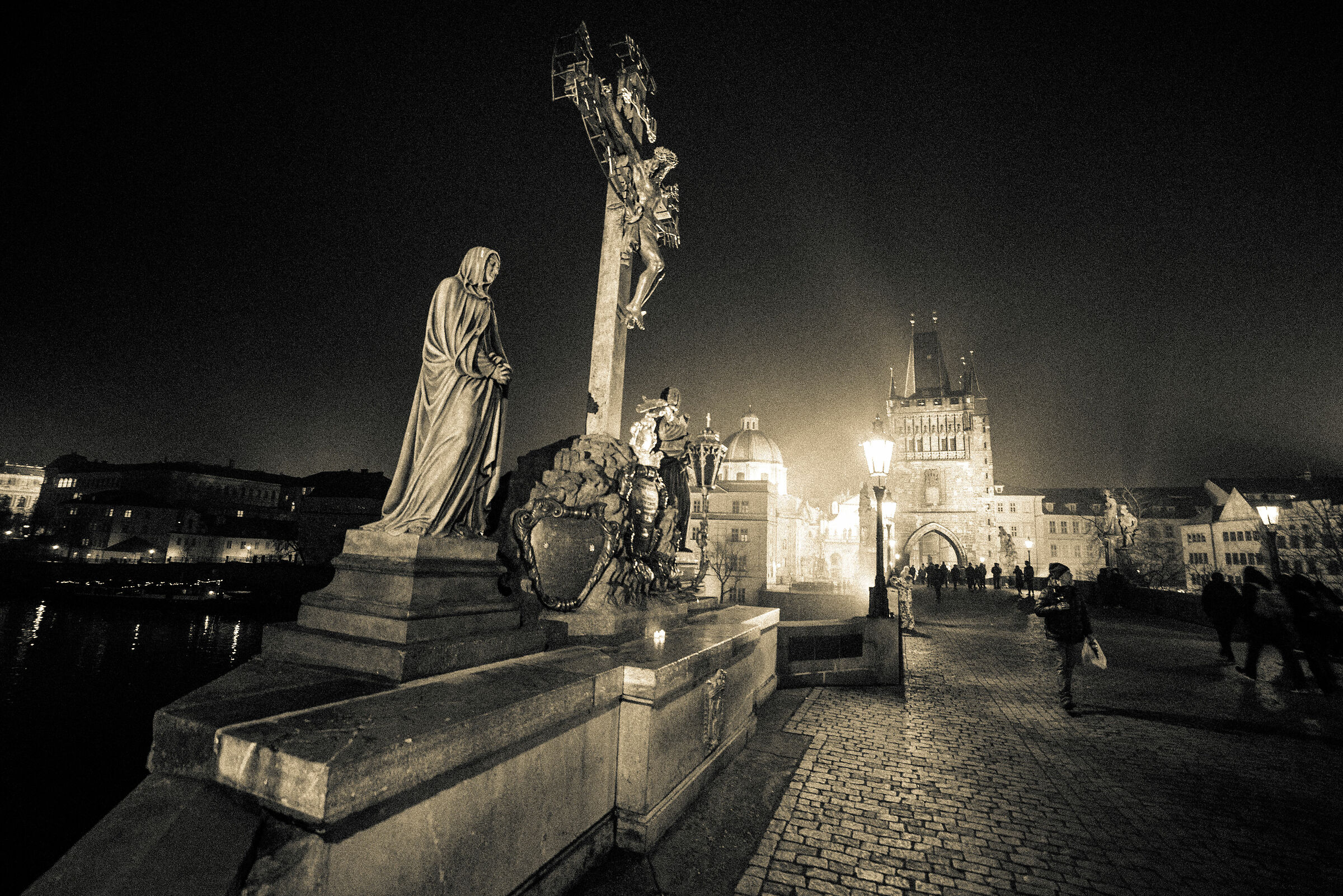 Walking onCarlo Bridge