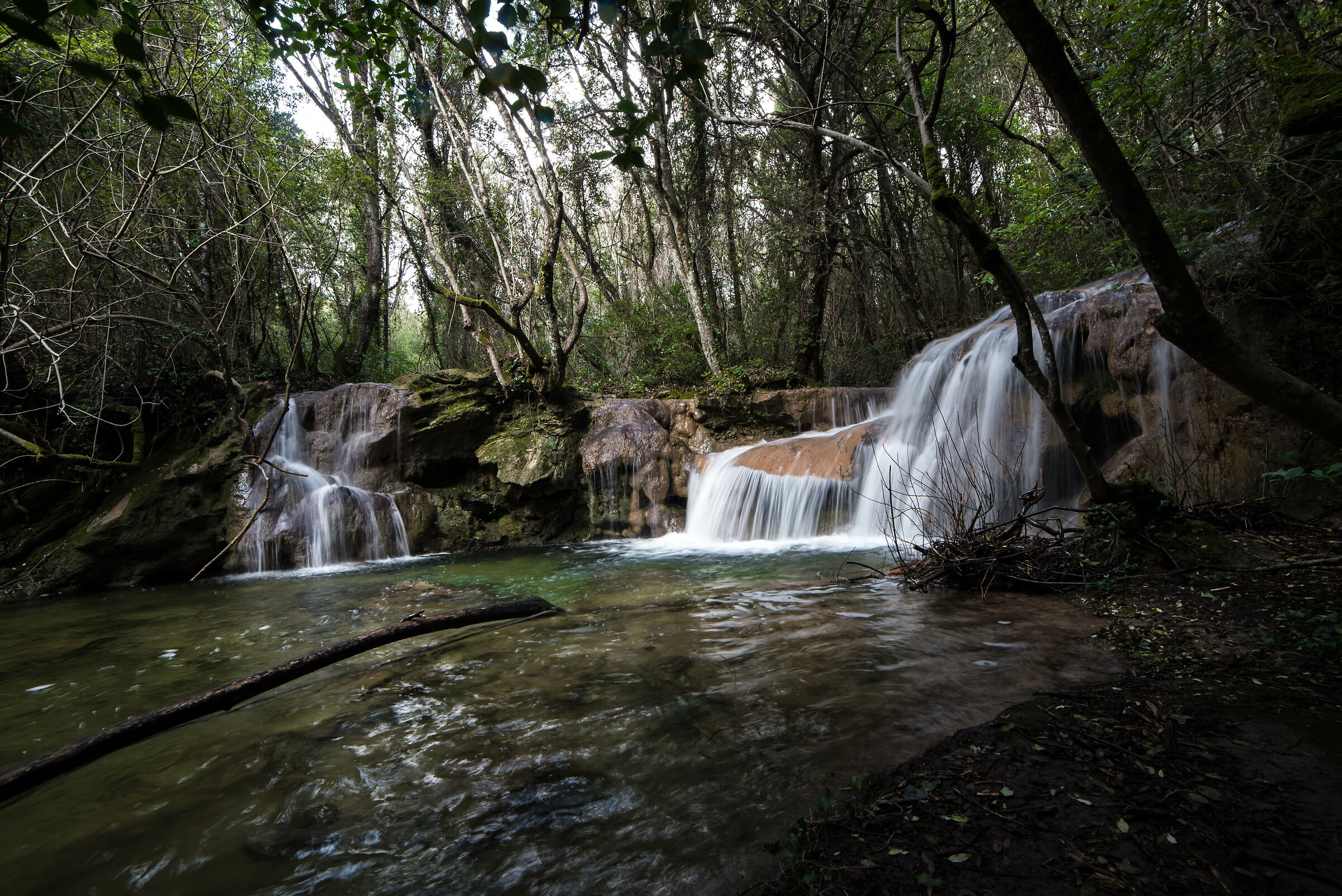 cascata di is arinus - nurallao- sardegna