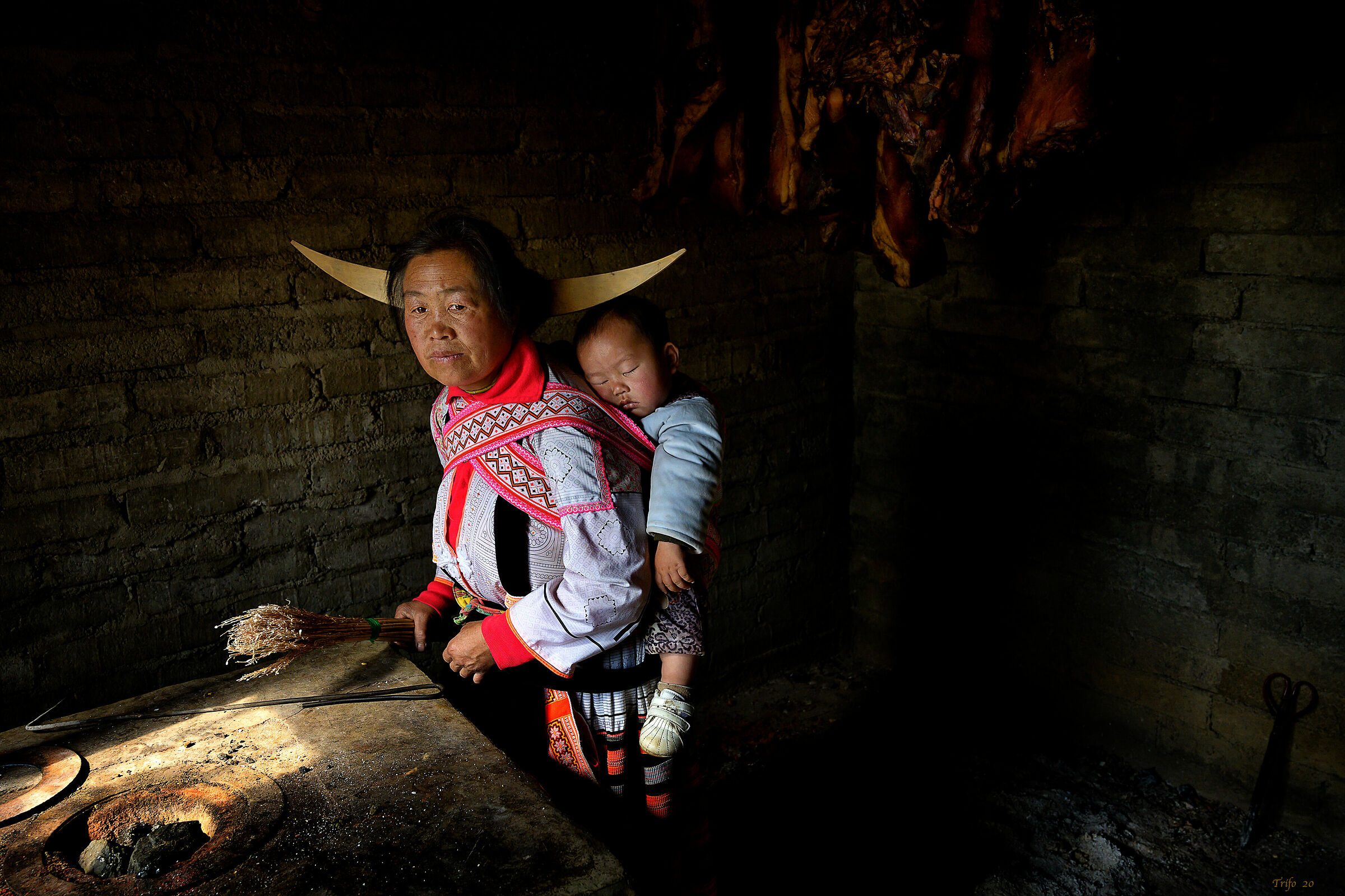 Mother and Baby, Long Horn Miao, Guizhou