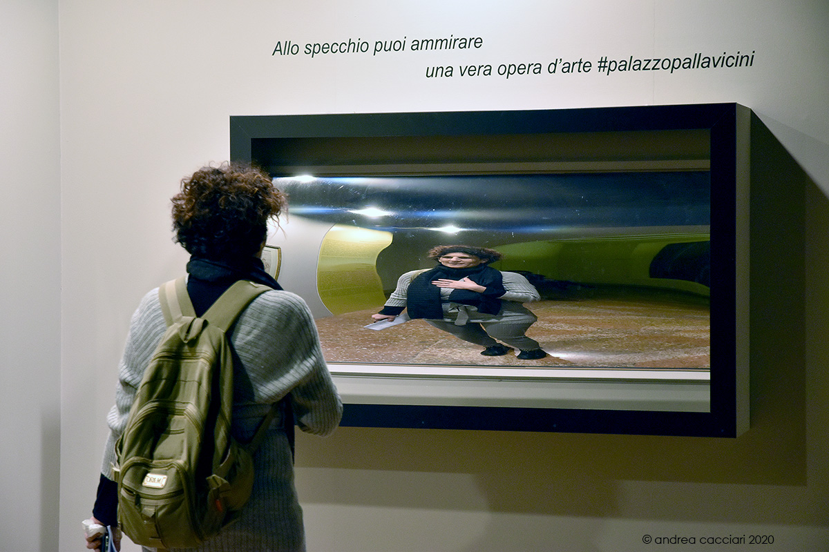 Un'opera d'arte allo specchio
