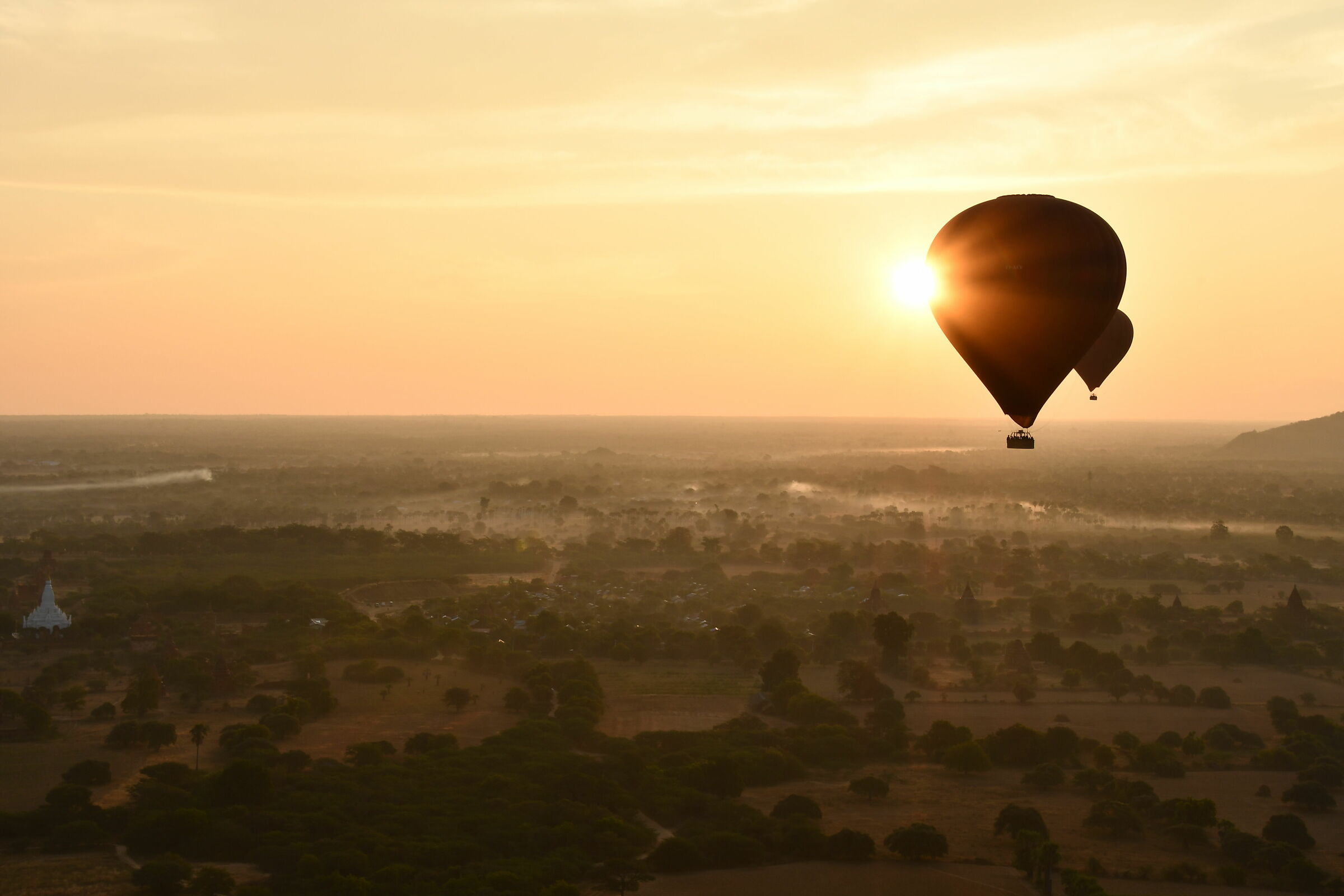Hot air balloon sunrise on Bagan