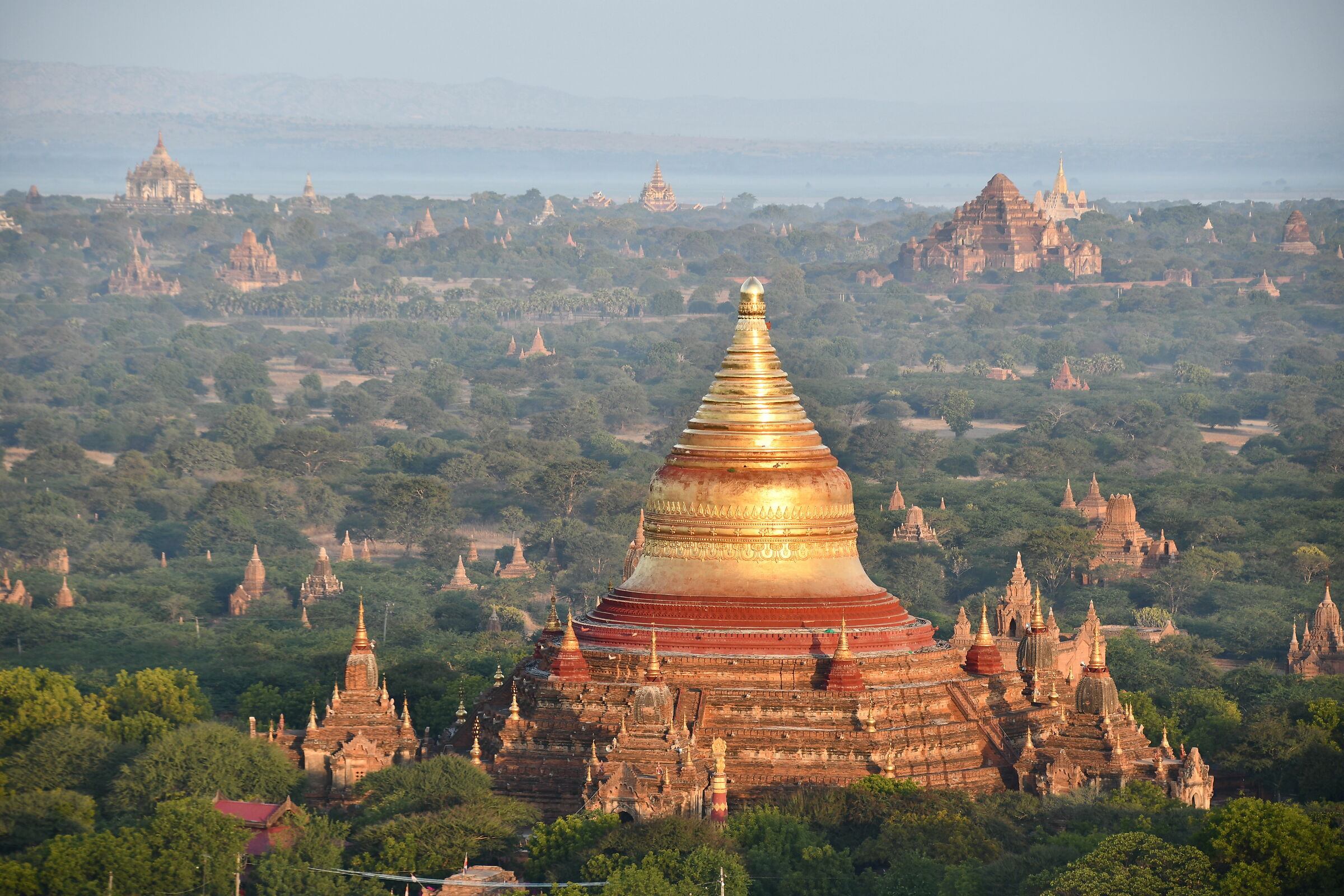 Templi visti dalla Mongolfiera a Bagan