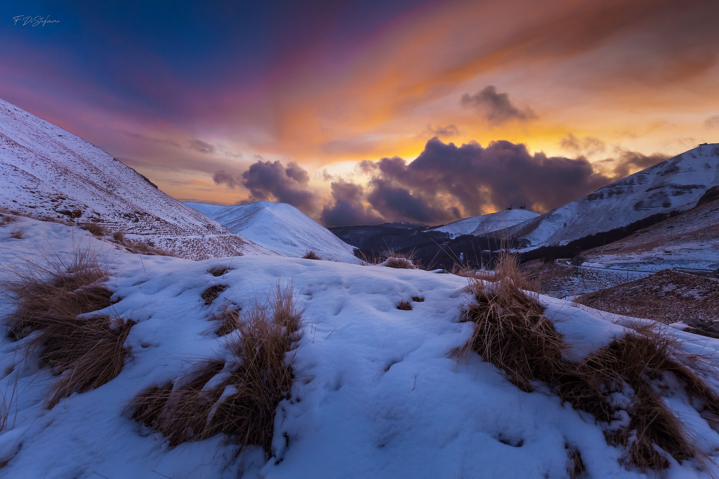 Plains of the Valleys.... sunset