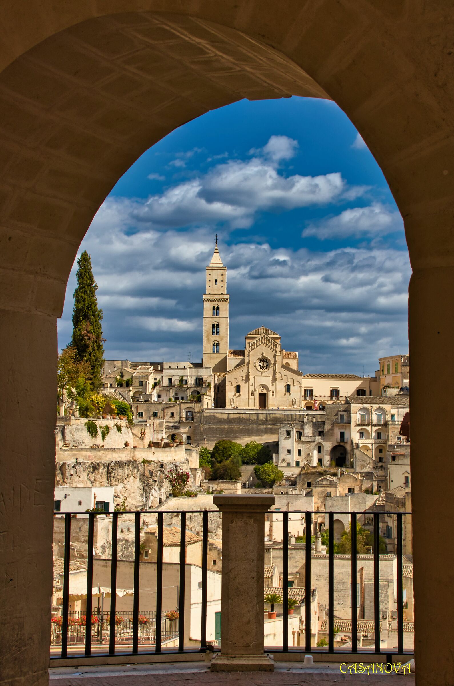 un arco su Matera