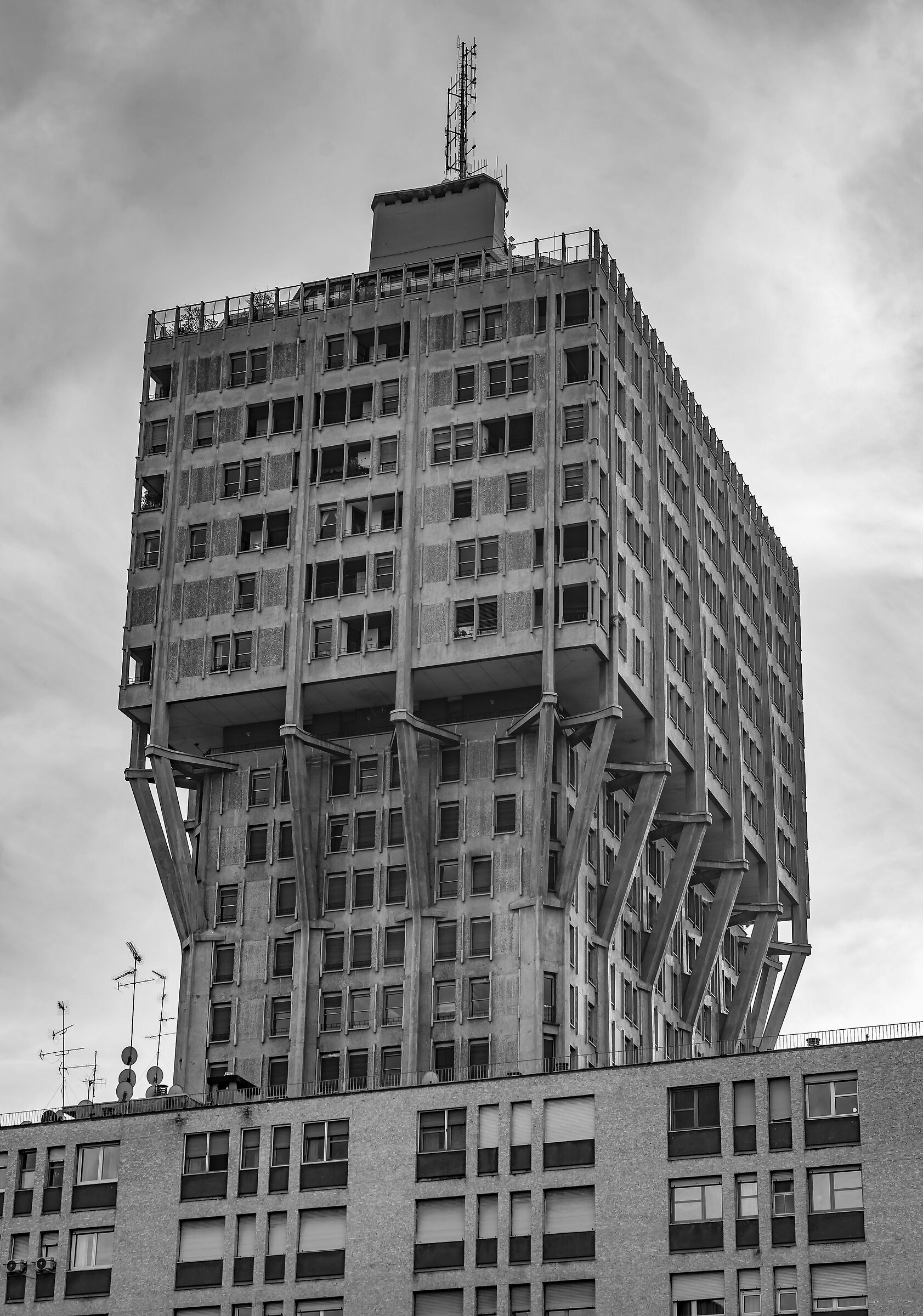 Velasca Tower from Via Larga - 2