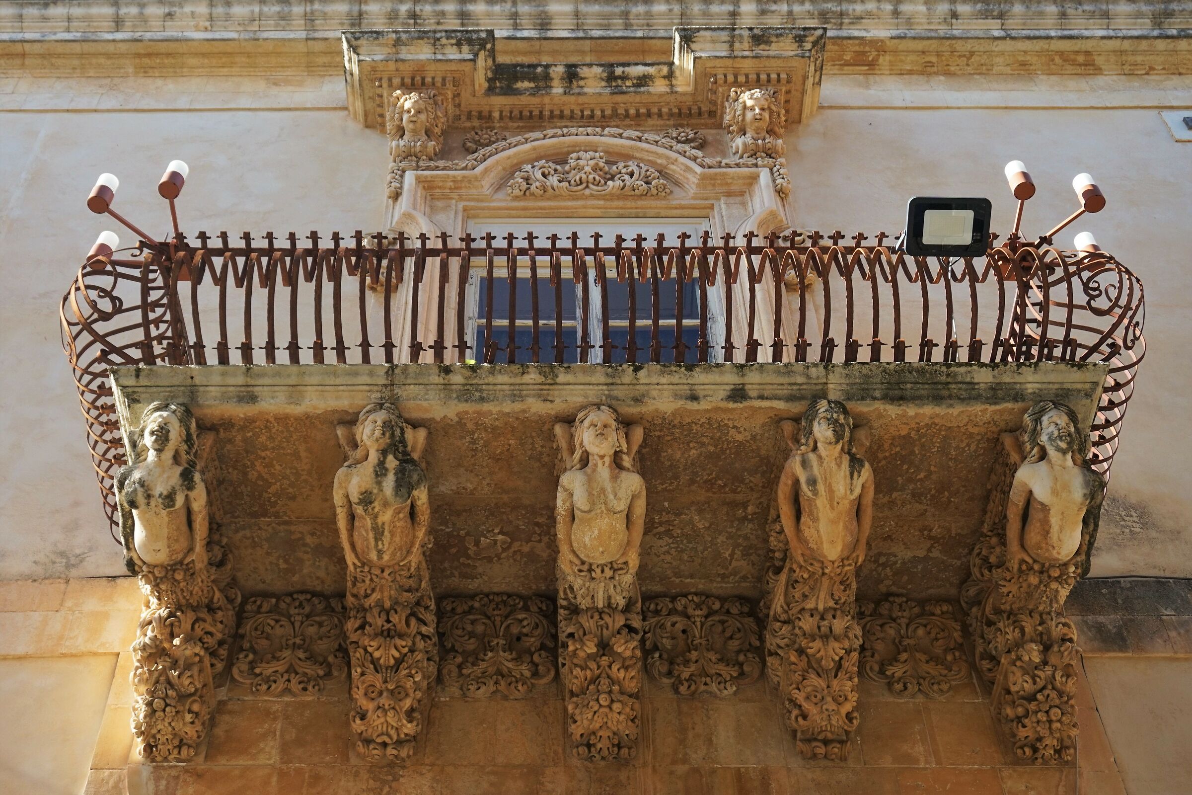 NOTO: Nicolaci Palace