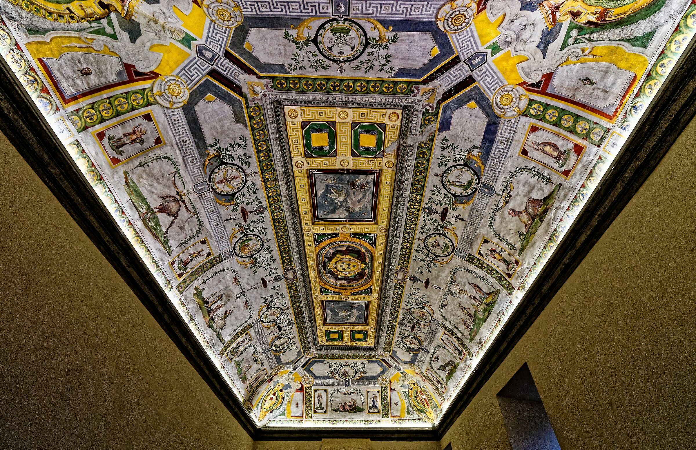 Palazzo Farnese di Caprarola, una volta