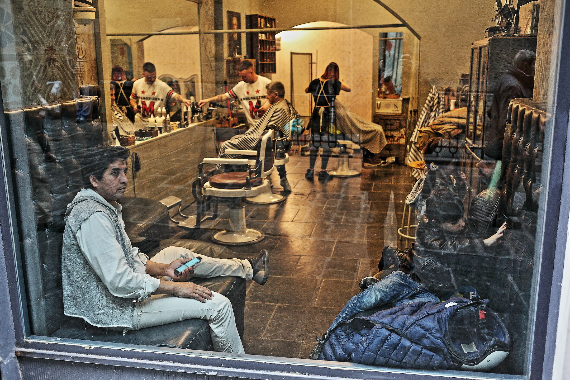 Barber shop in Genoa
