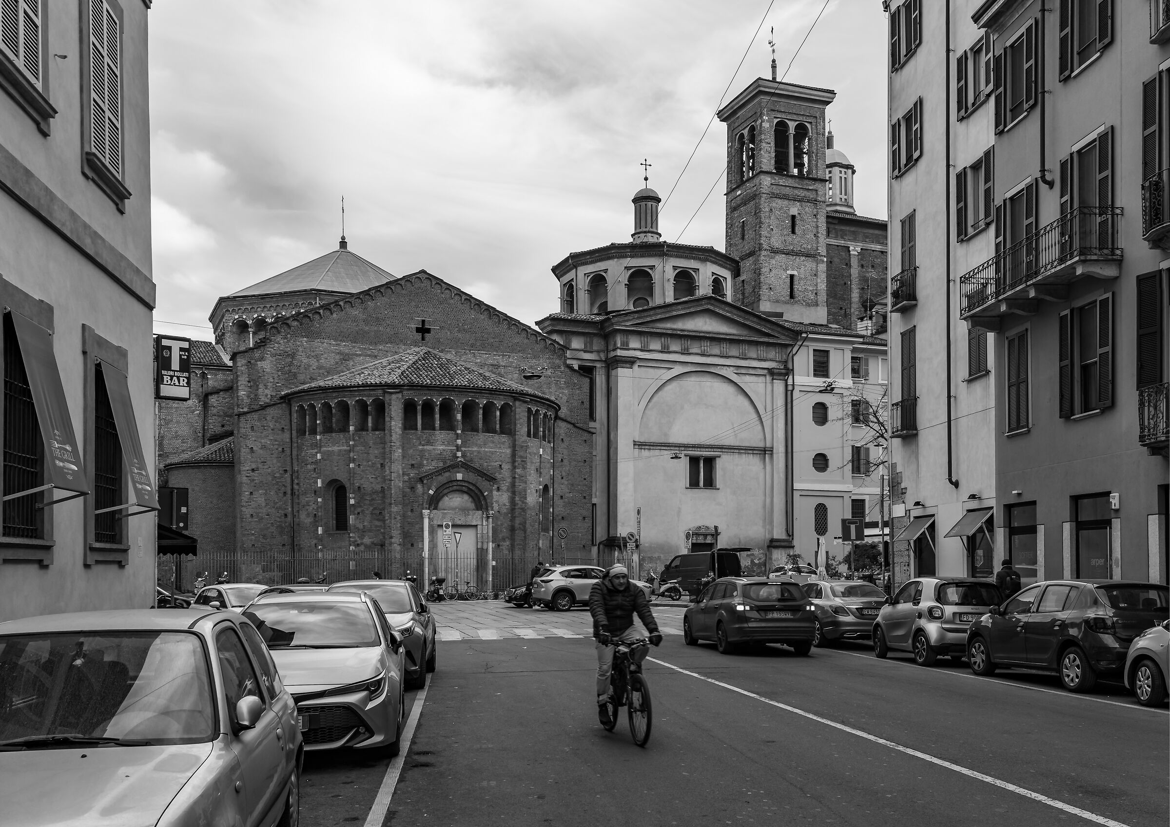 Basilica of San Nazoro In Brolo da Via Pantano
