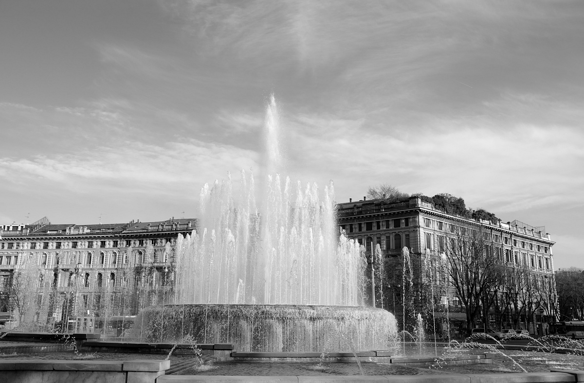 Piazza Castello - La Fontana
