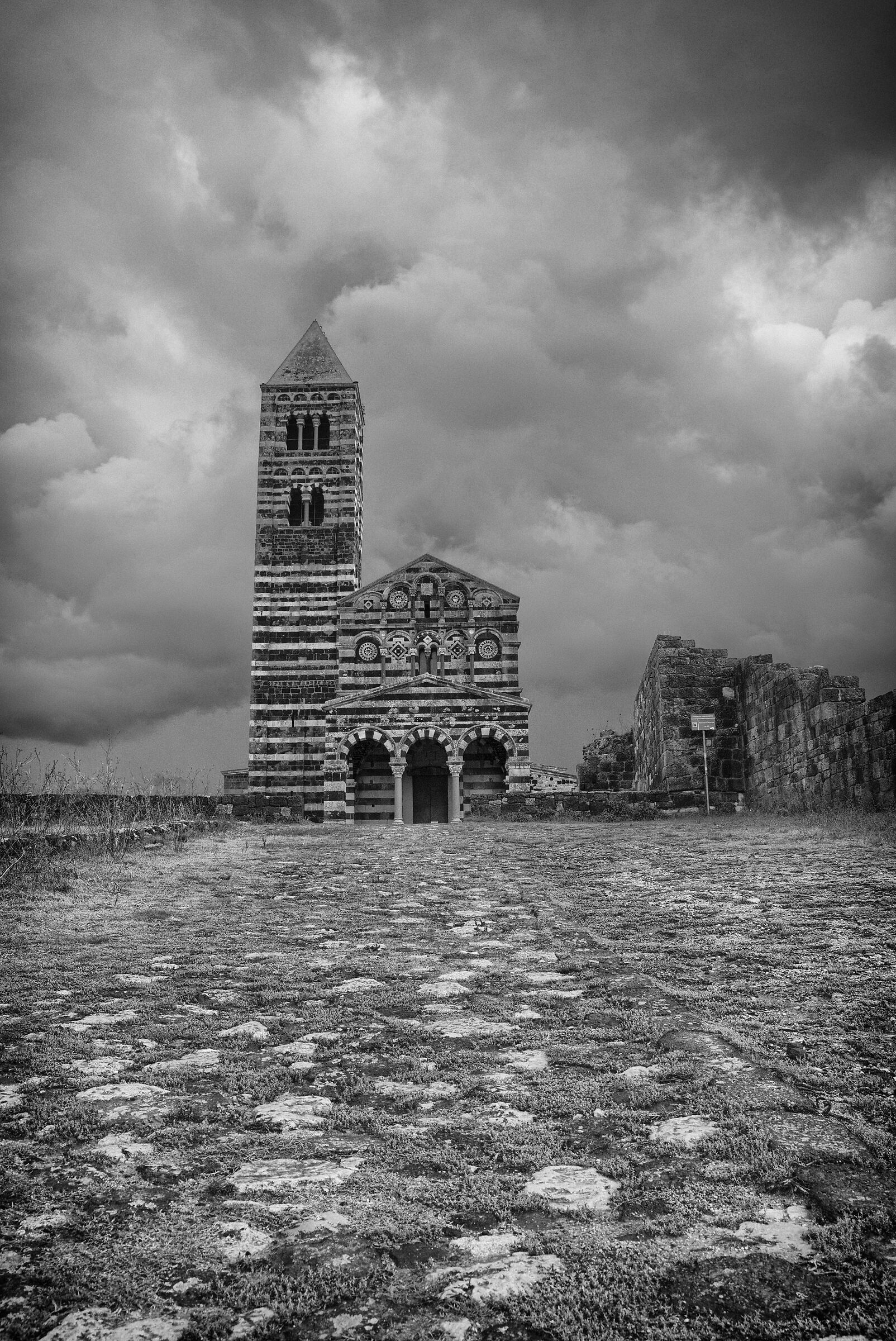 BASILICA DI SACCARGIA - SS