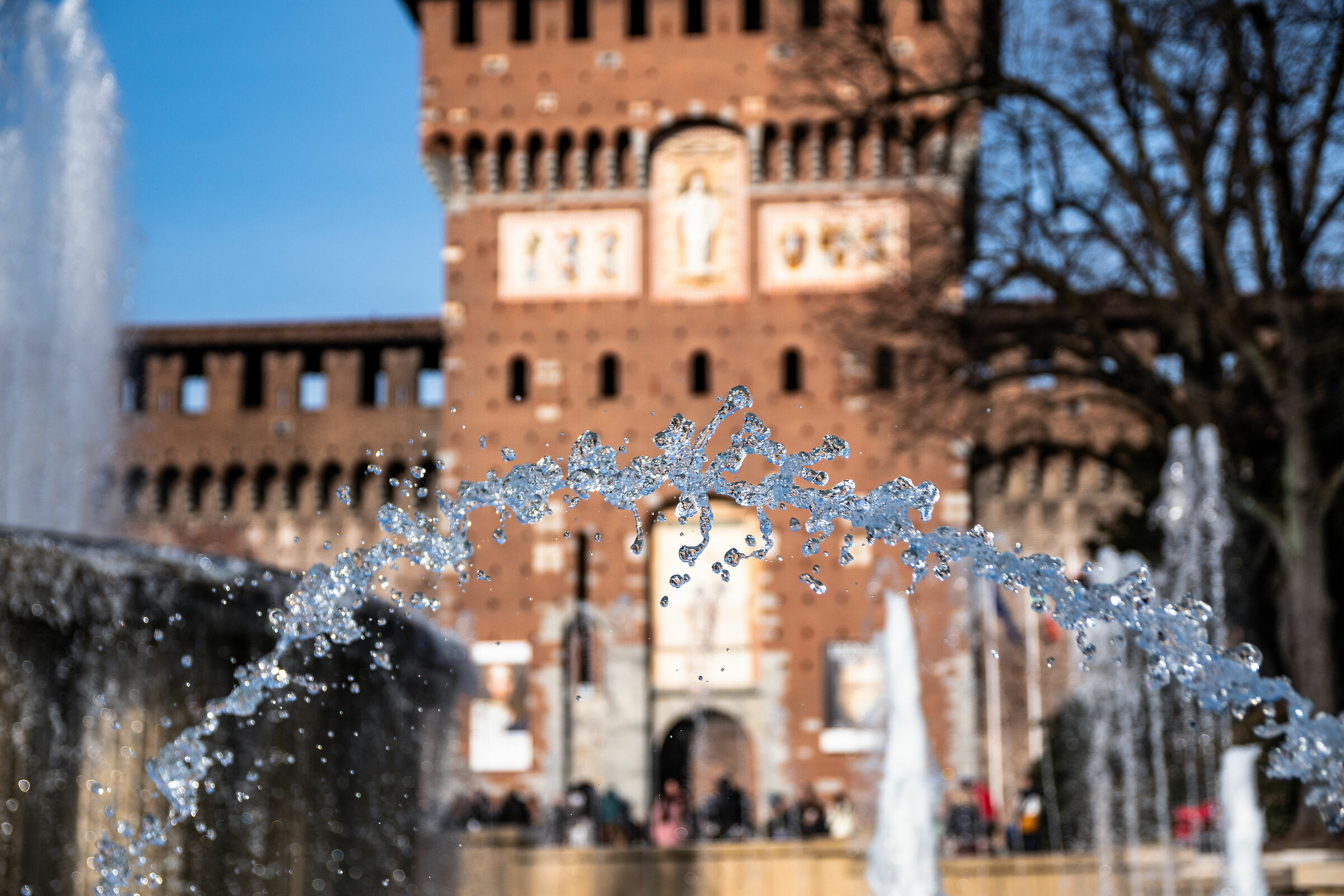 Ice water in piazza Castello