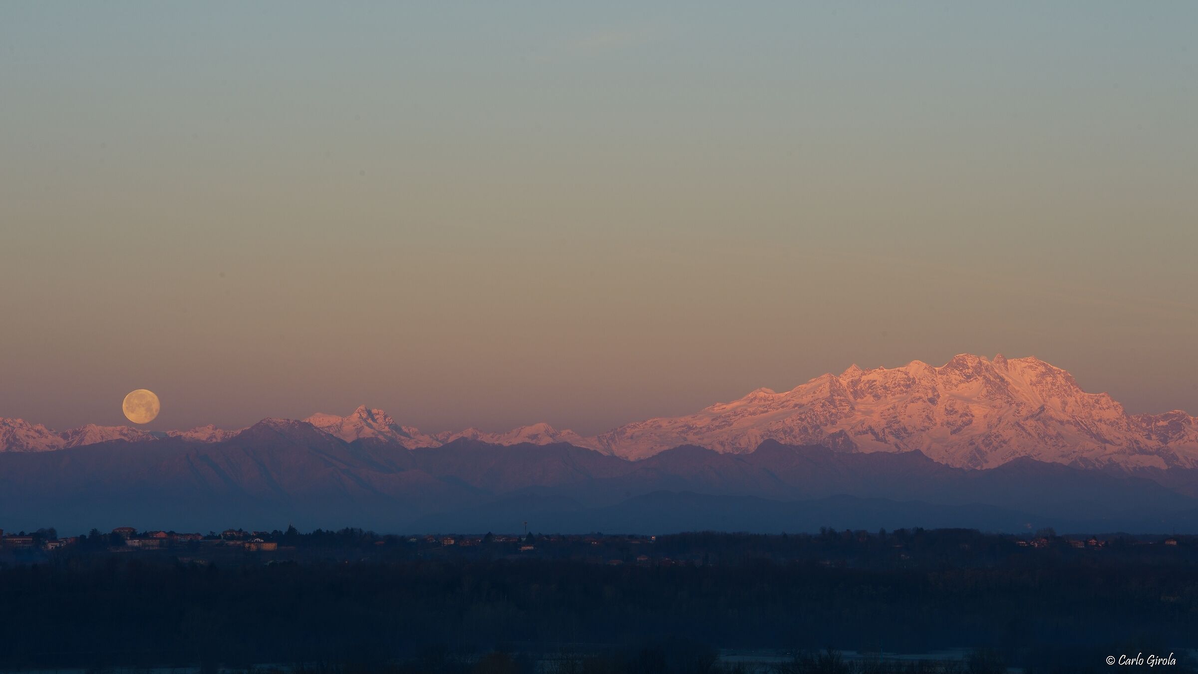 il Monterosa e la luna al tramonto
