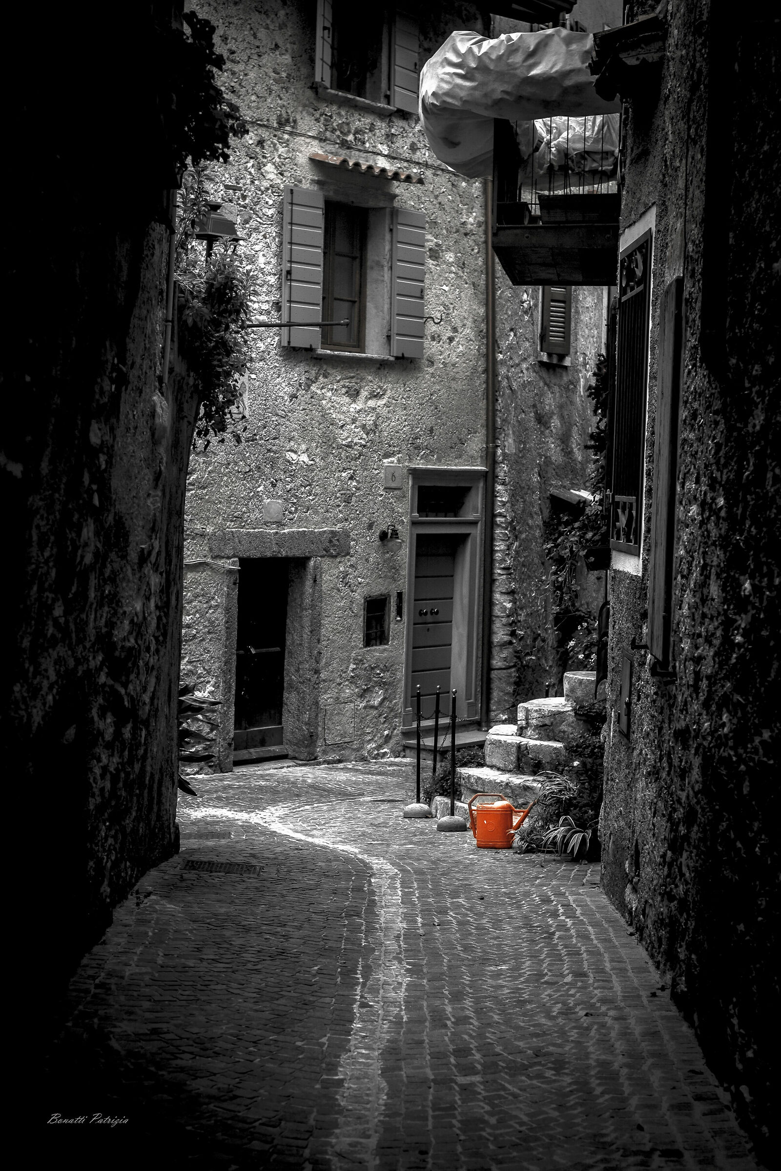 tremosine and round staircase