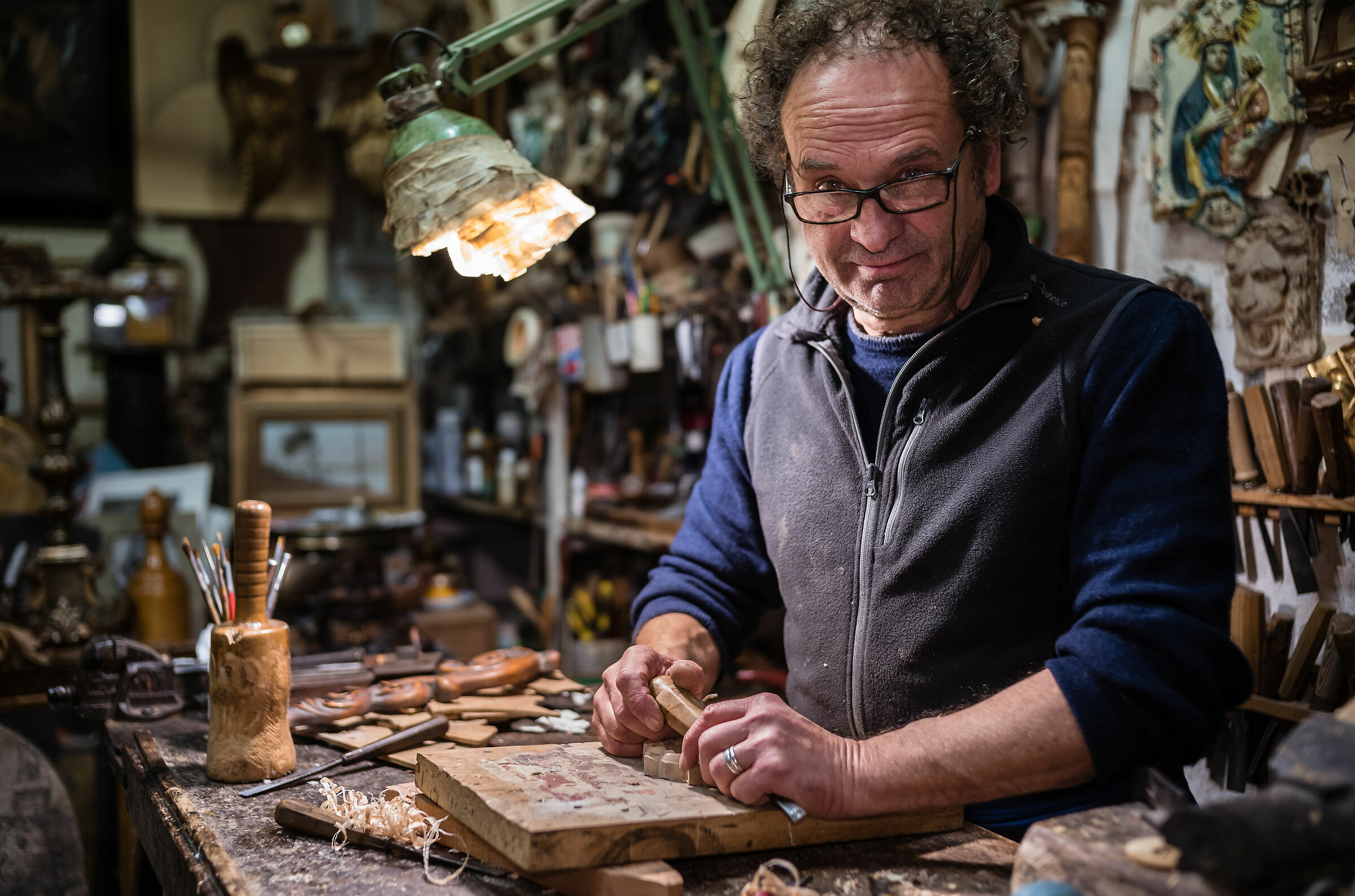 " Con quella faccia un po' così "