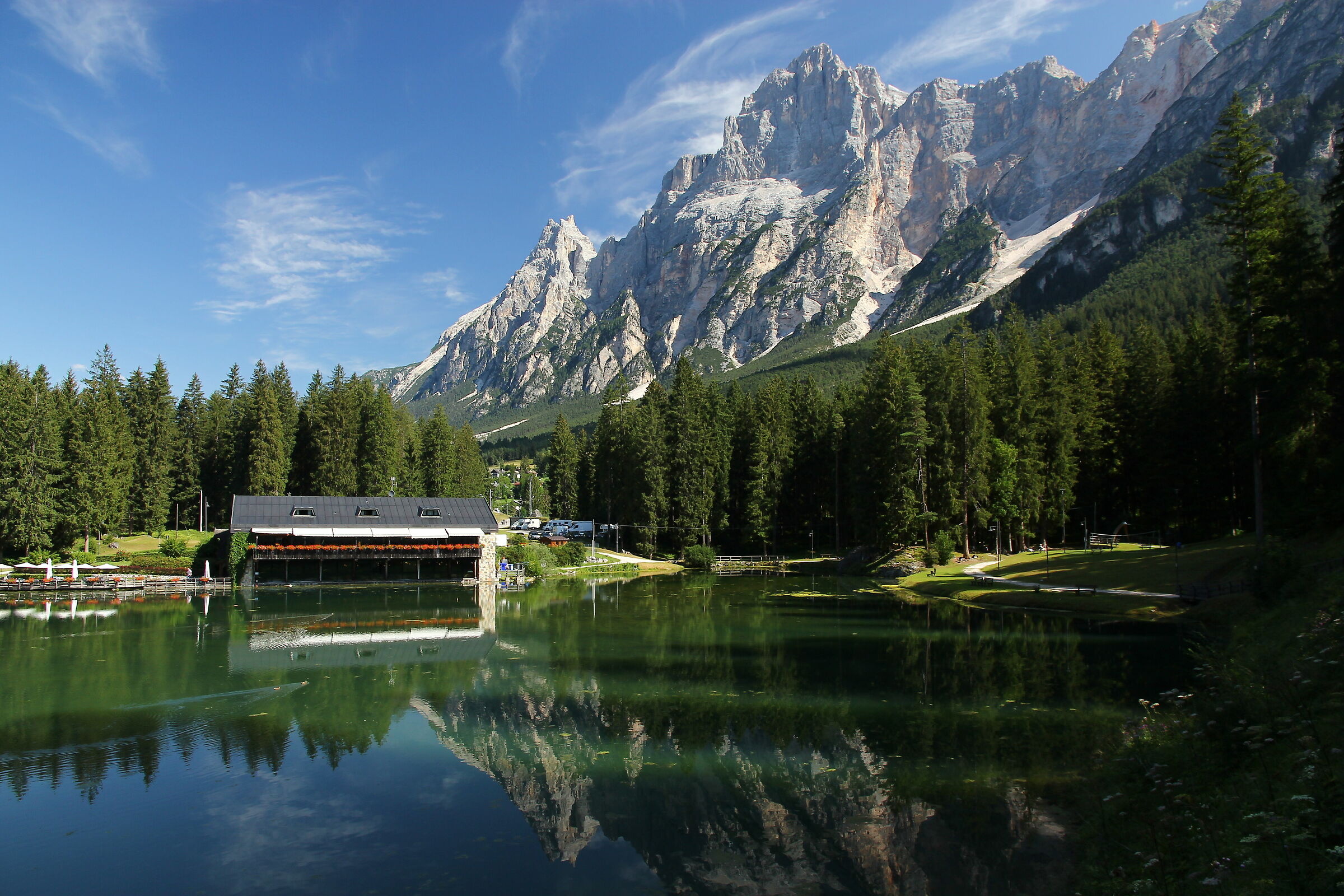 Pace e luce sulle dolomiti