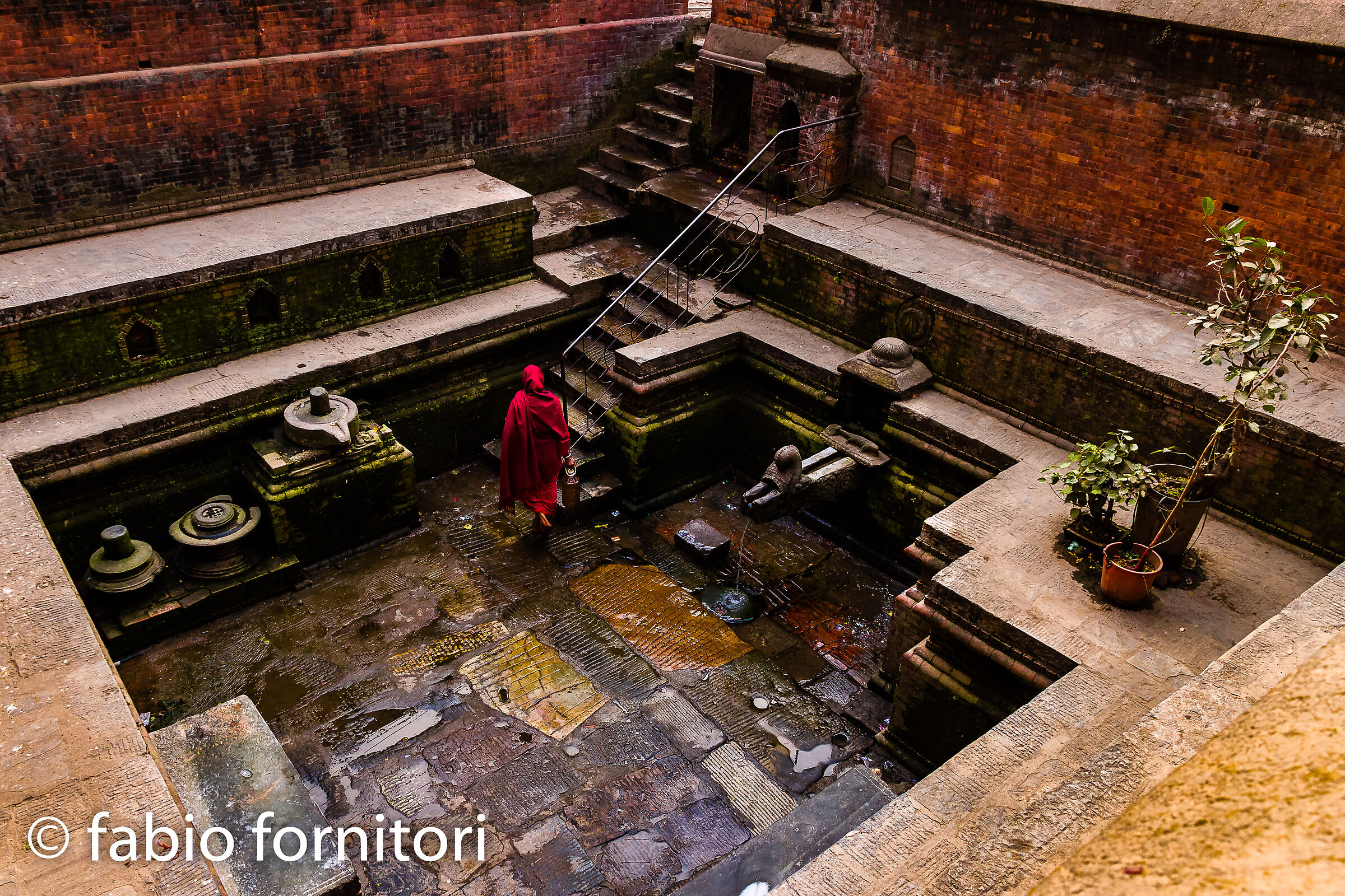 Kathmandu, Fountain woman, Nepal 2011