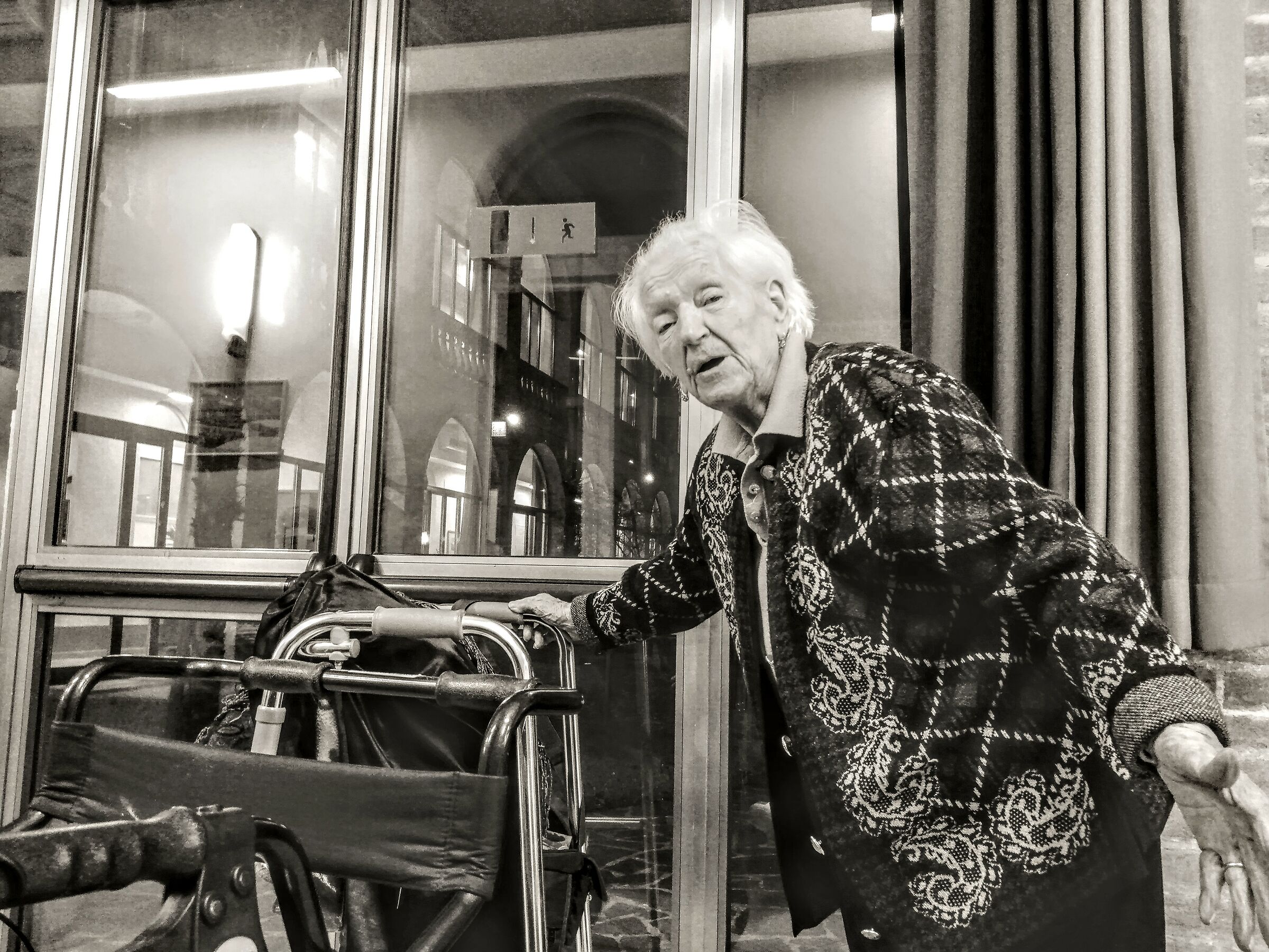 Don't take pictures of me!!!