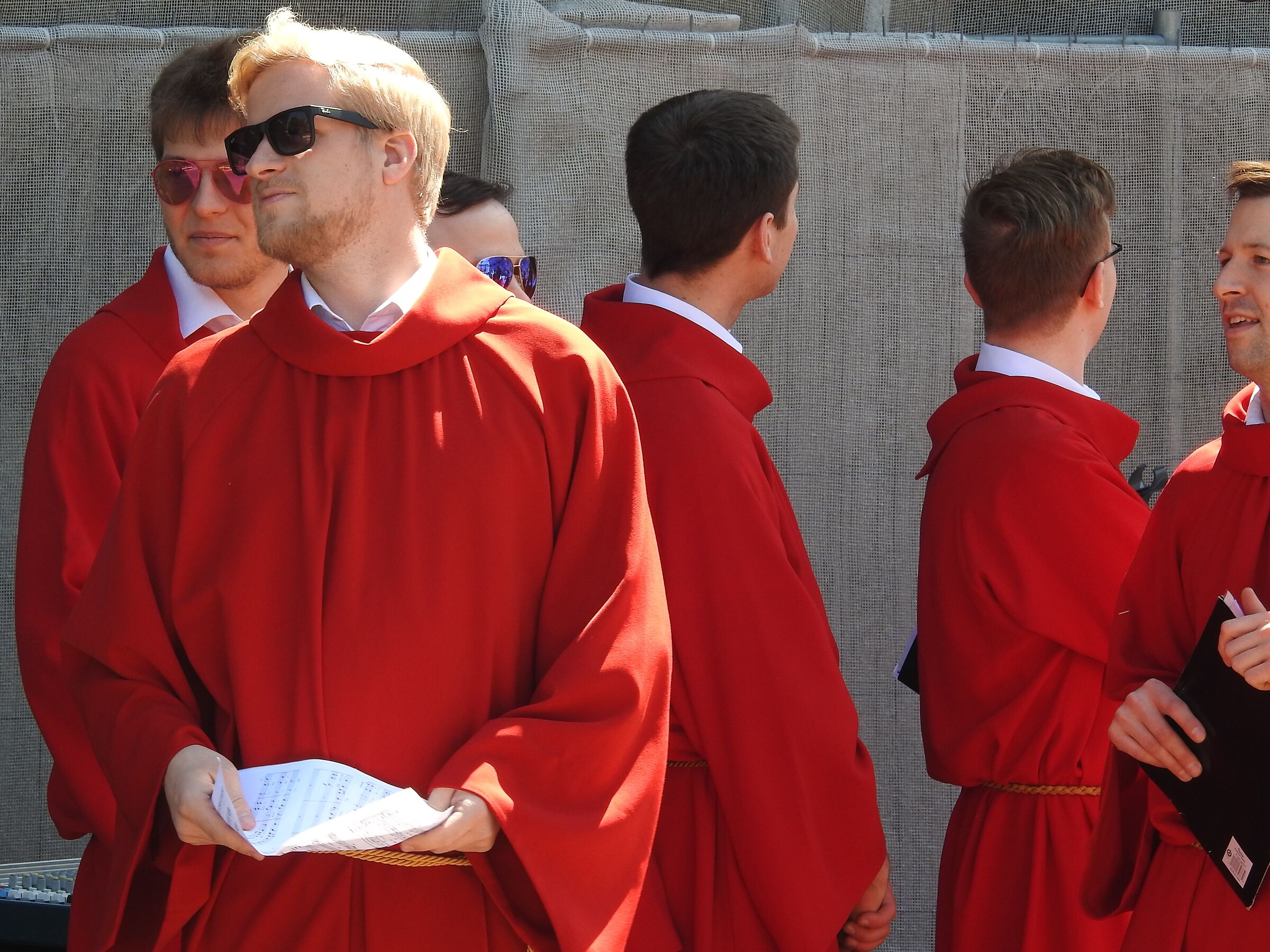 Warsaw / The Singers