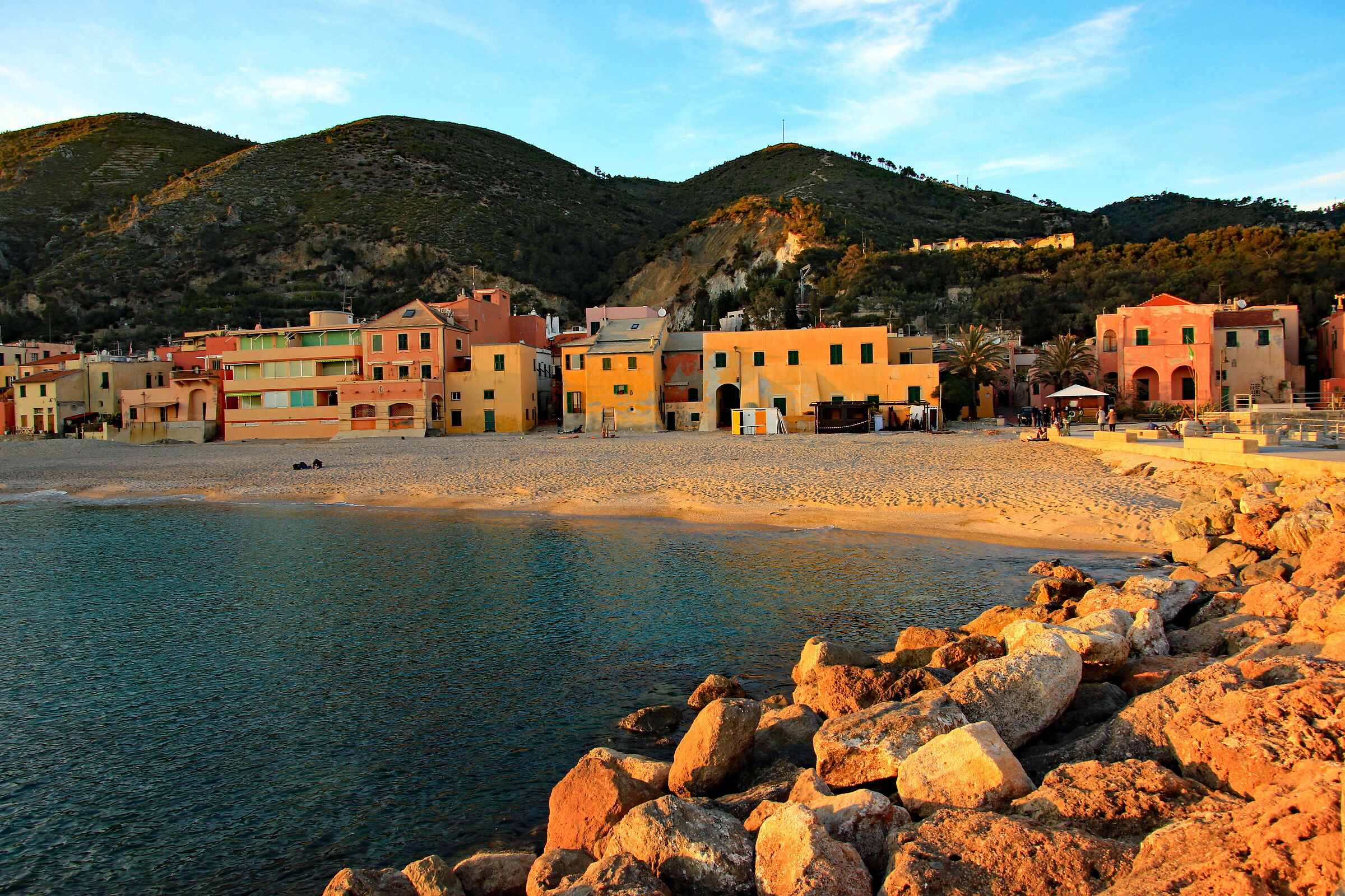 Varigotti: Roseo tramonto