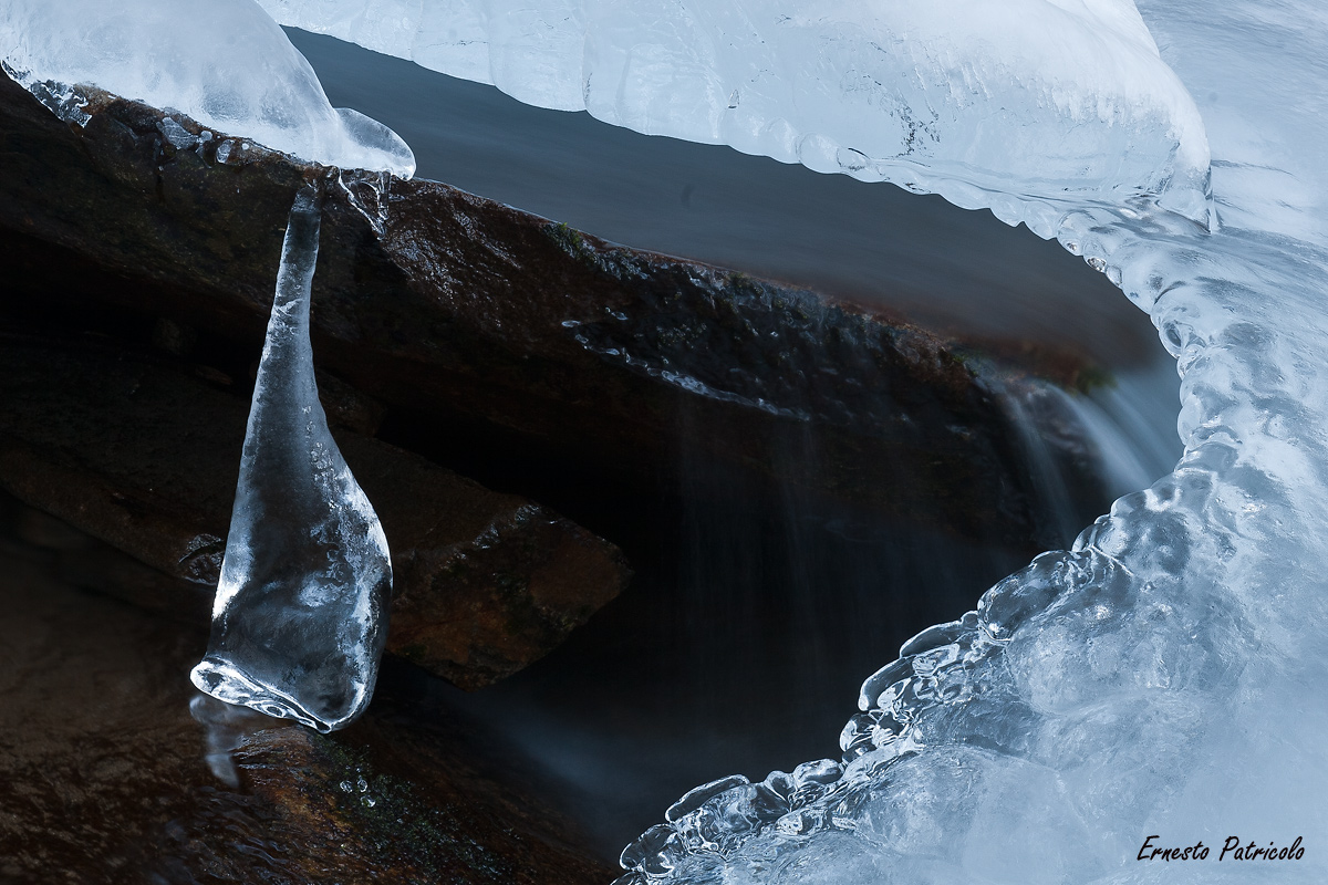 Ice shapes and water games