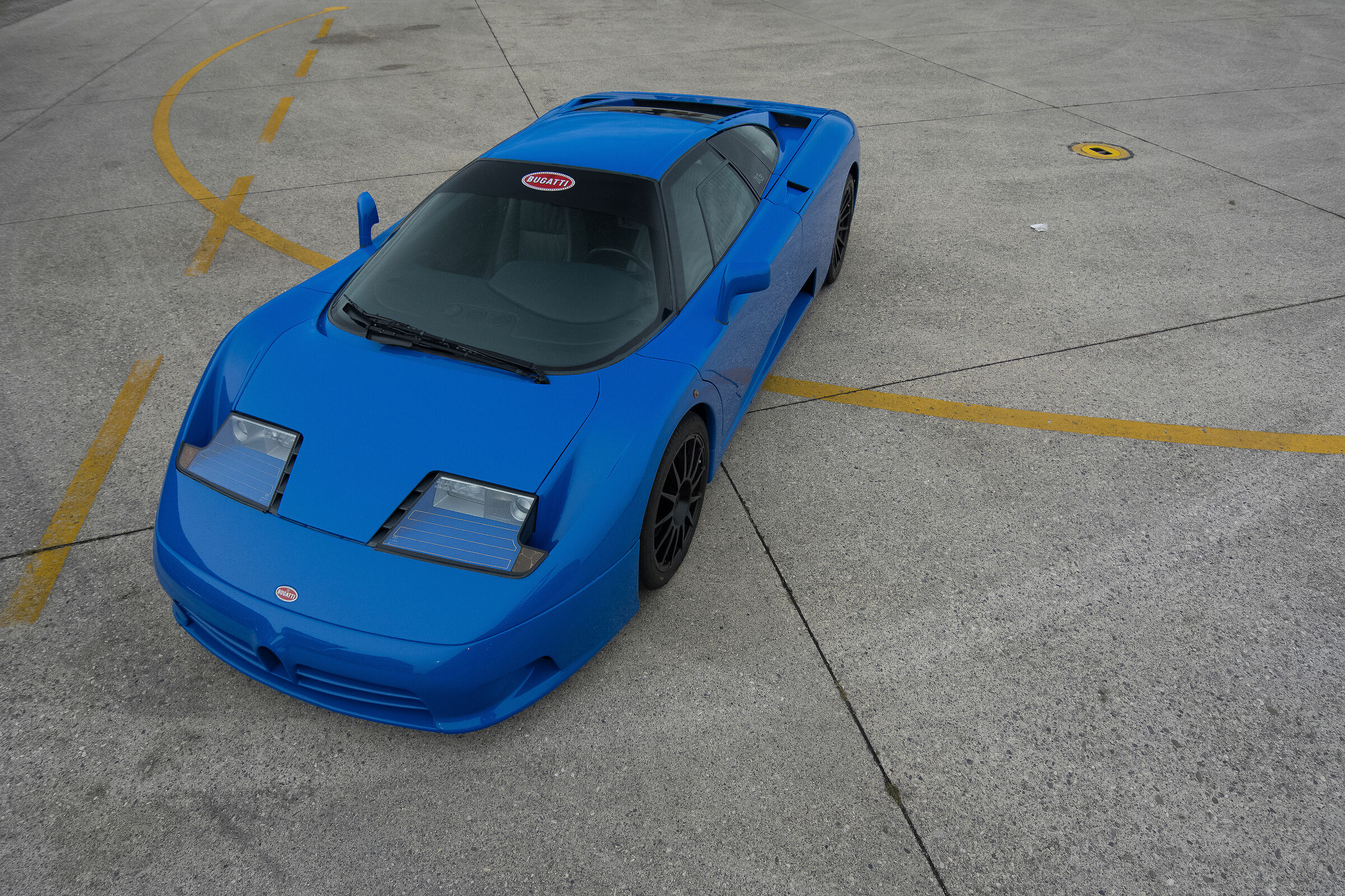 Bugatti EB110