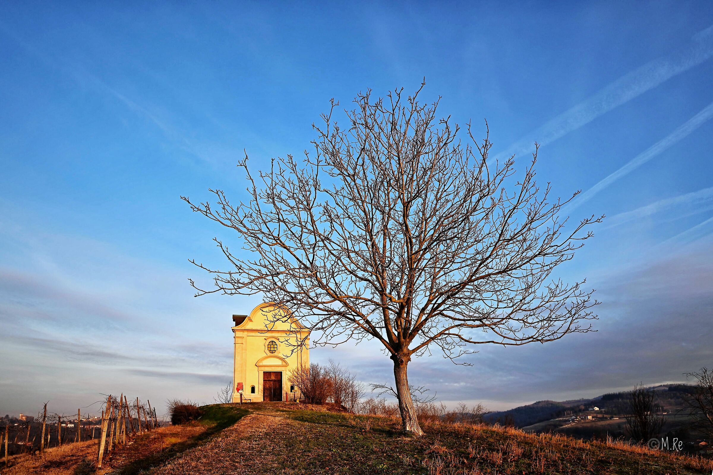 Romanesque church near Castelnuovo Don Bosco