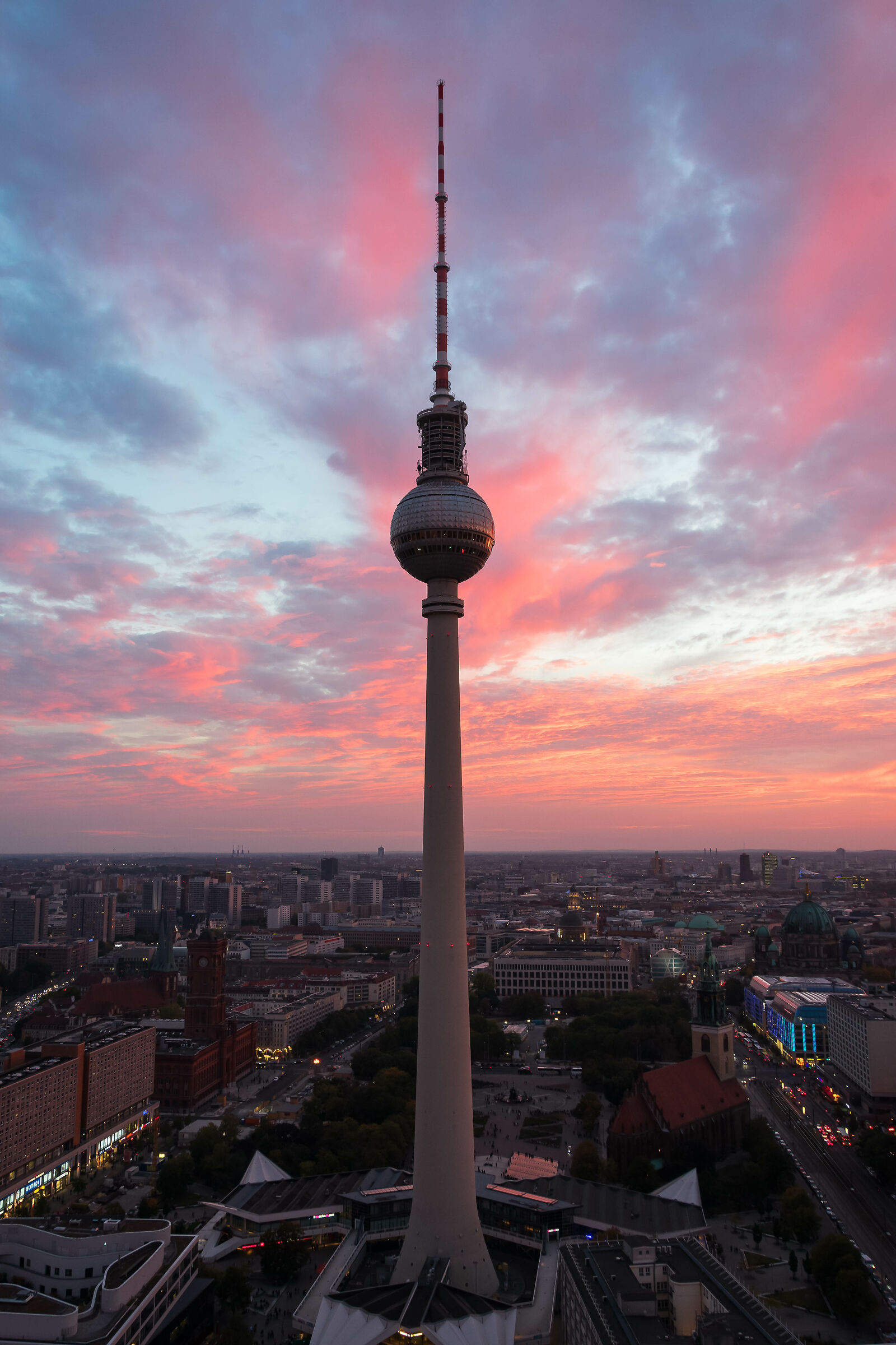 Tramonto sulla Berliner Fernsehturm