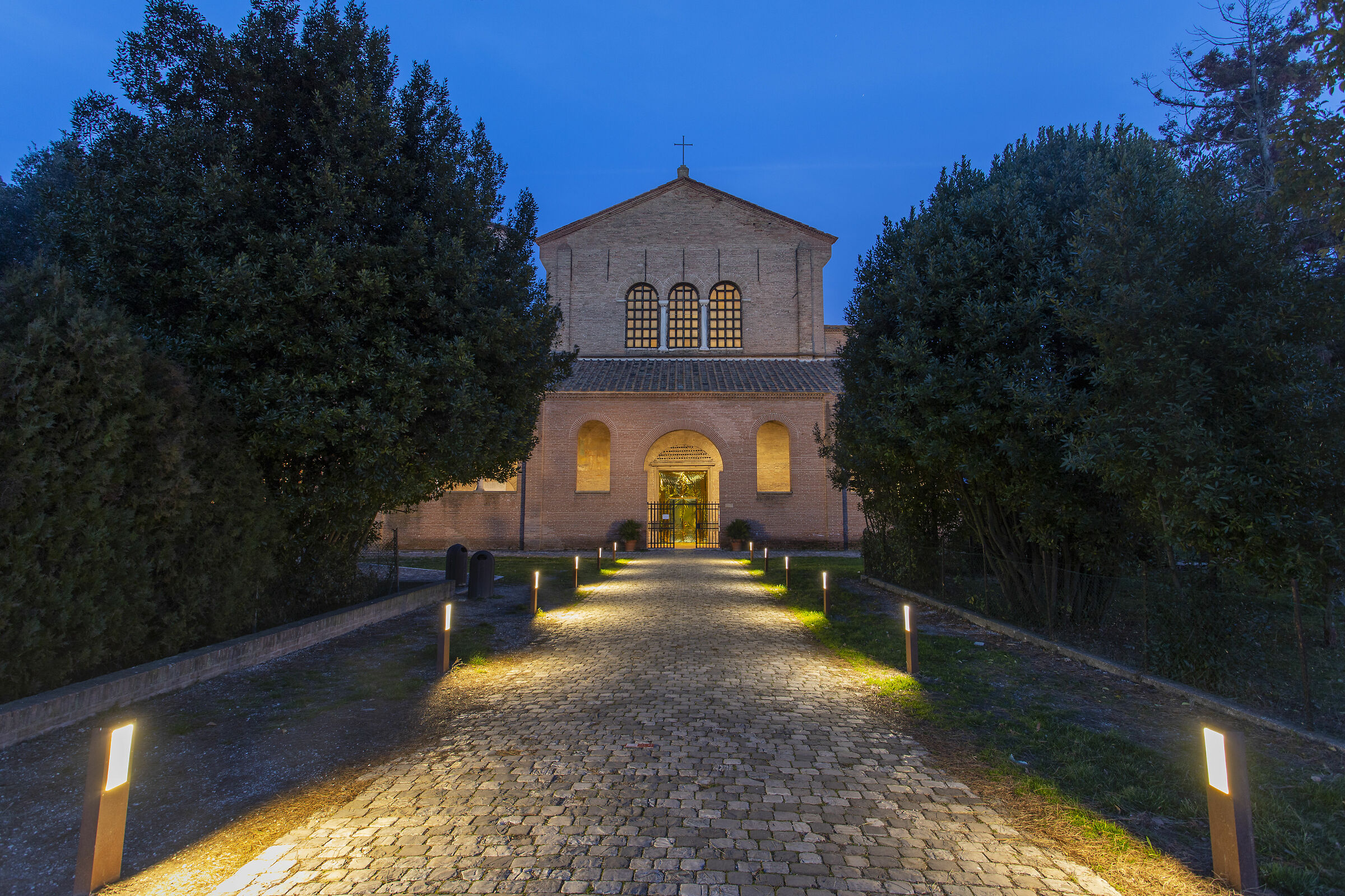 entrata S.Apollinare in Classe