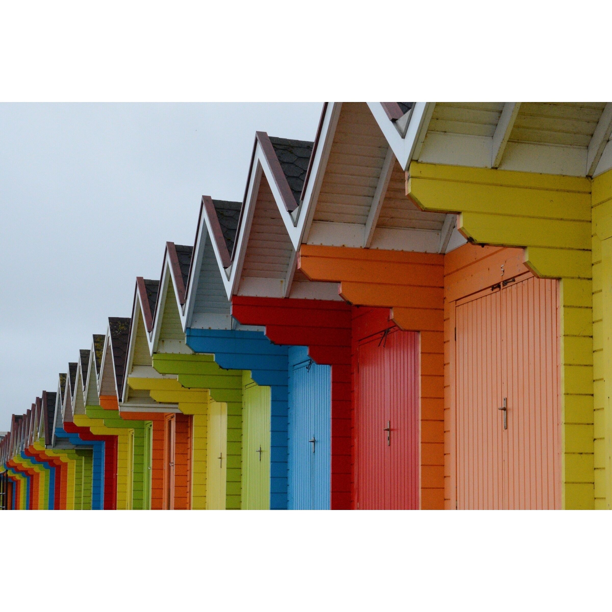 cabine colorate scarborough brighton