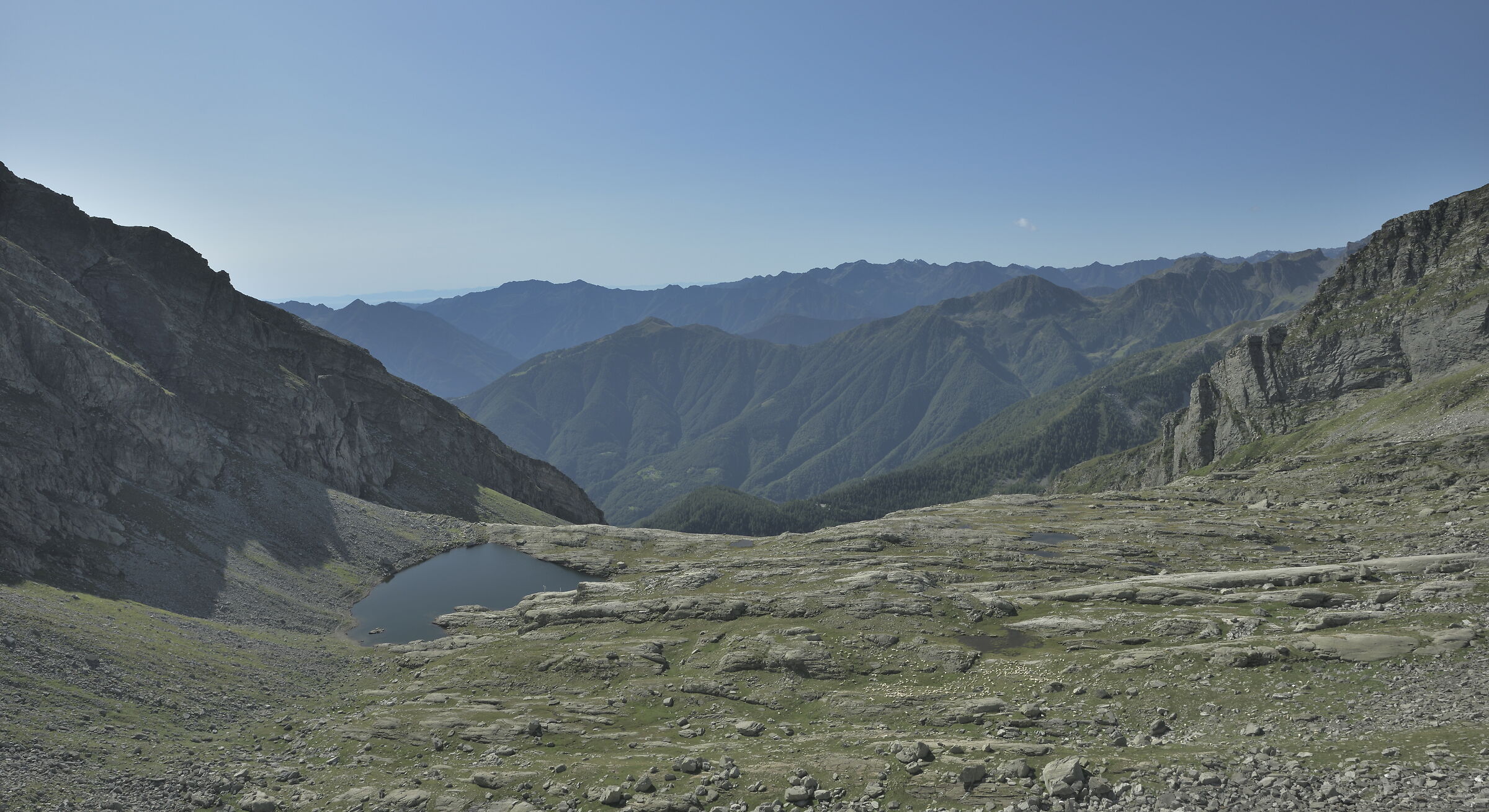 il terzo laghetto di Paione salendo verso il p.sso