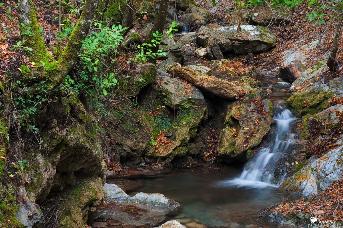 Rio Ermolinus, small waterfall - Montarbu