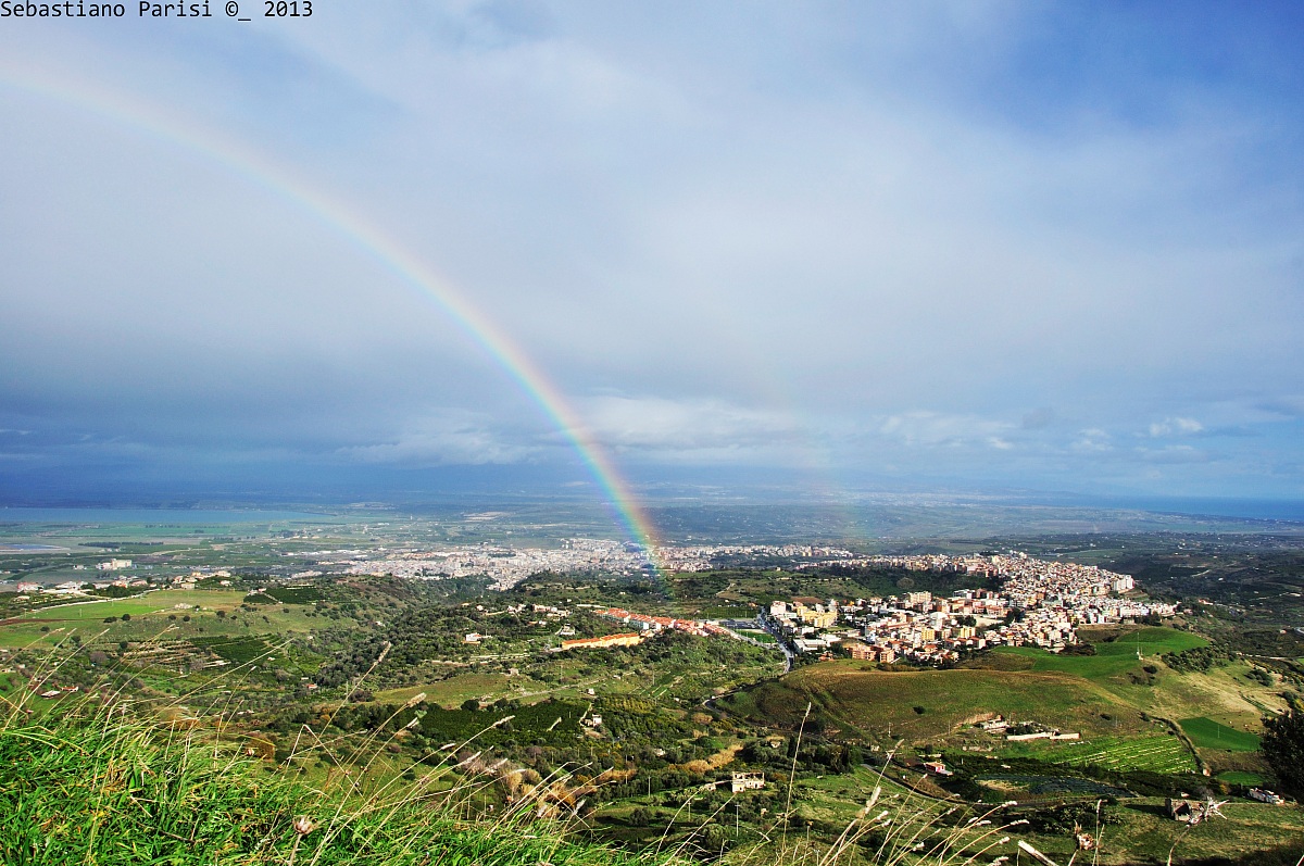 Carlentini with rainbow
