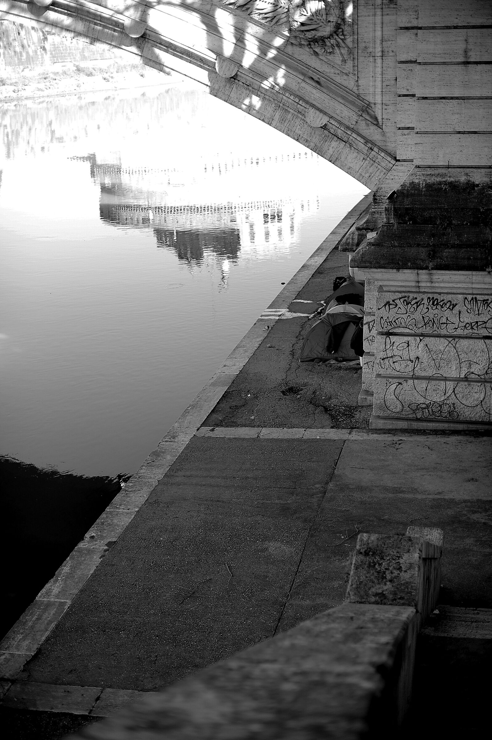 Camping on the Tiber
