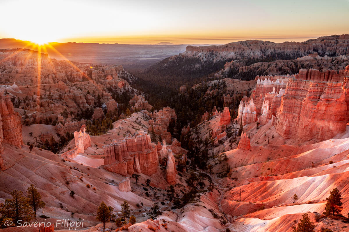 Bryce Canyon, Sunrise at Bryce Amphitheater
