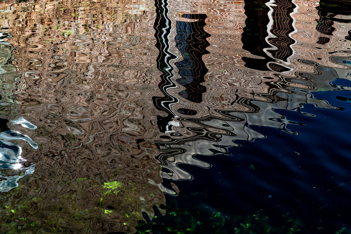 "Chromatic hallucinations"