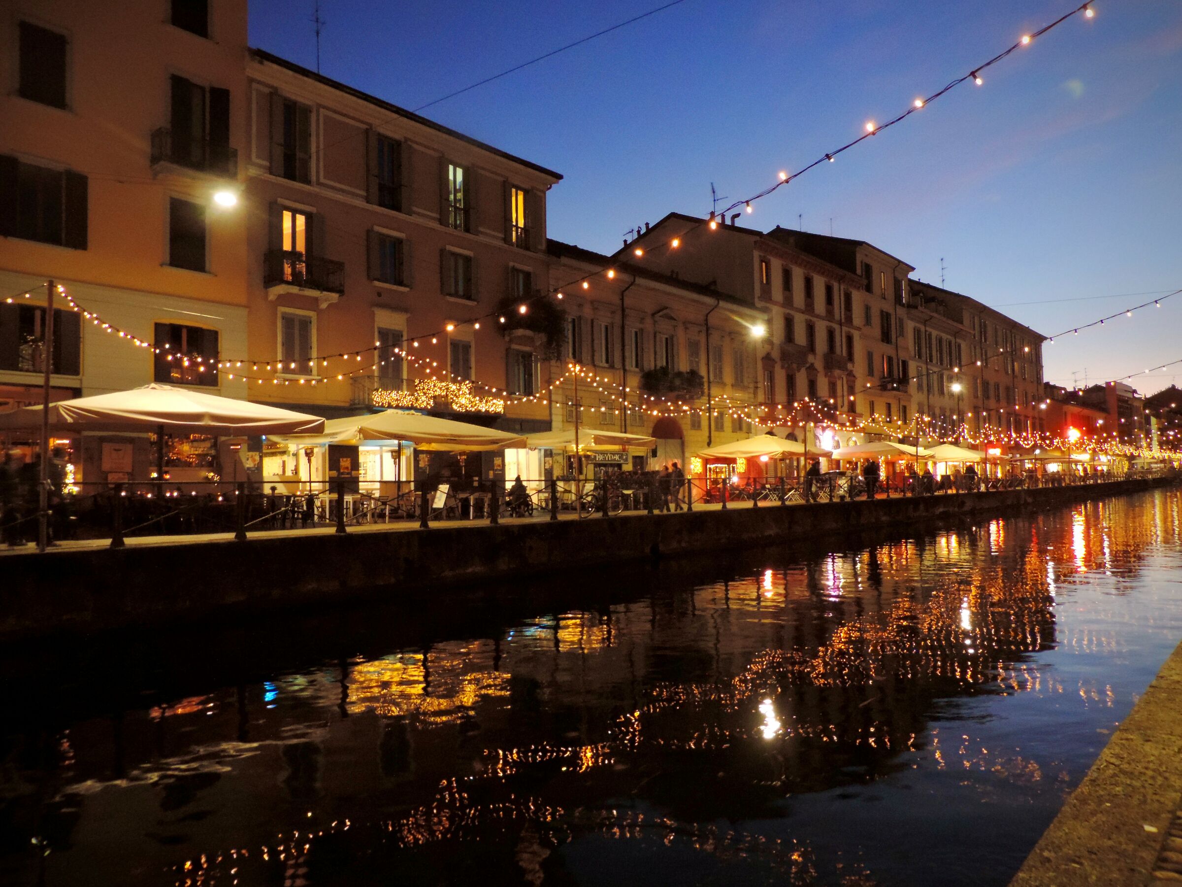 Riflesso sul Naviglio