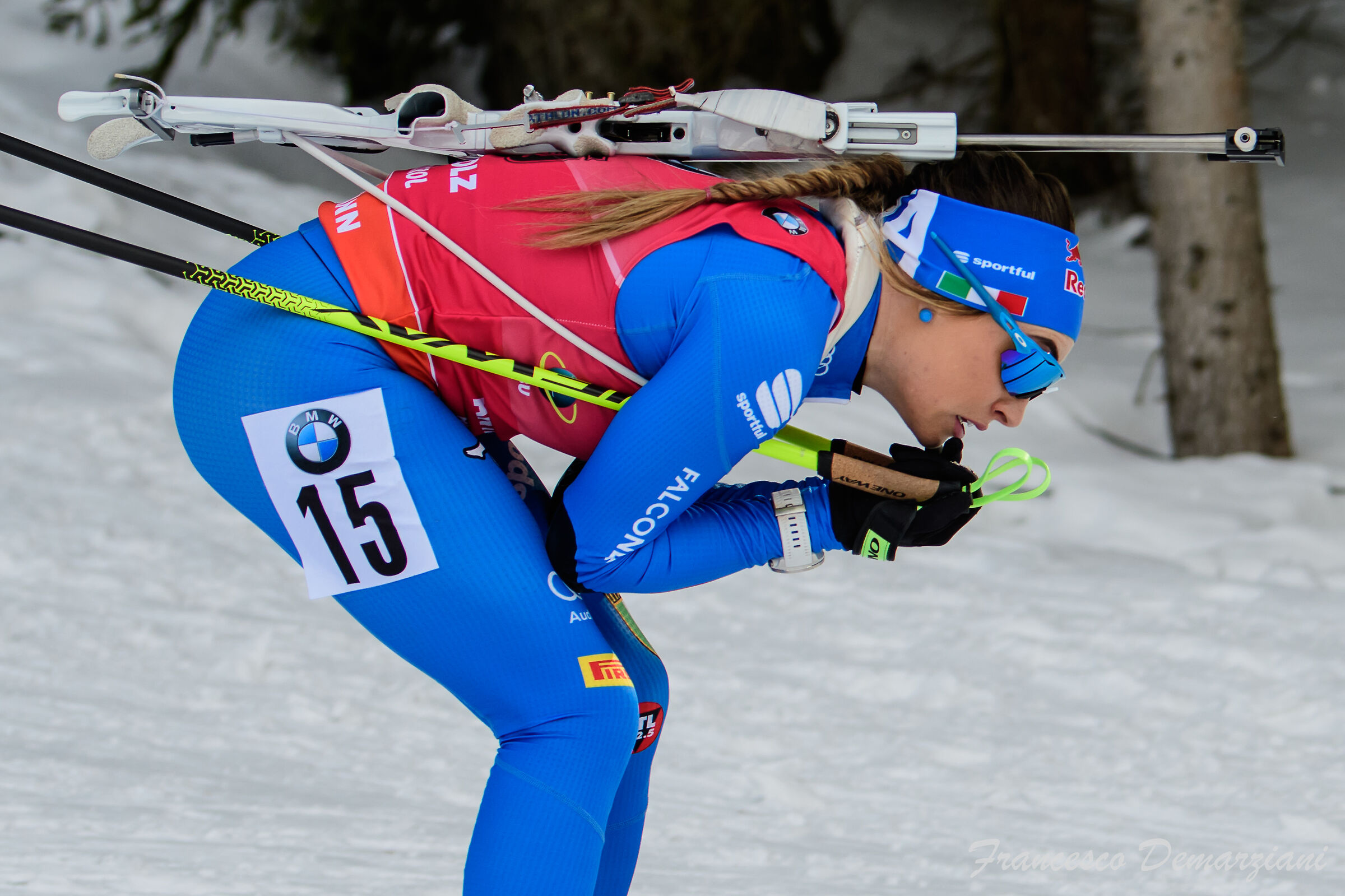 Dorothea Wierer impegnata in discesa