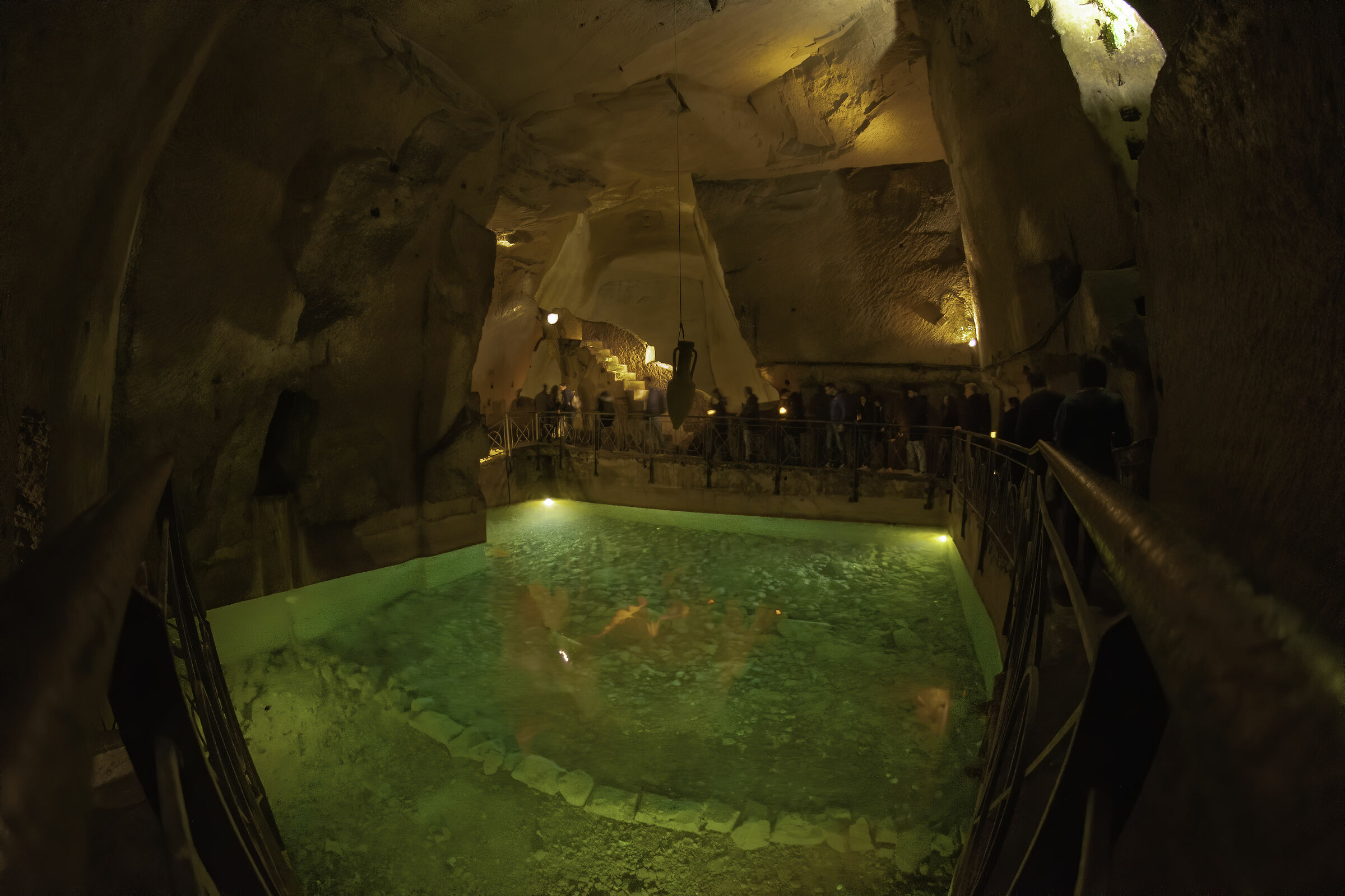 Acqua Napoli sotterranea