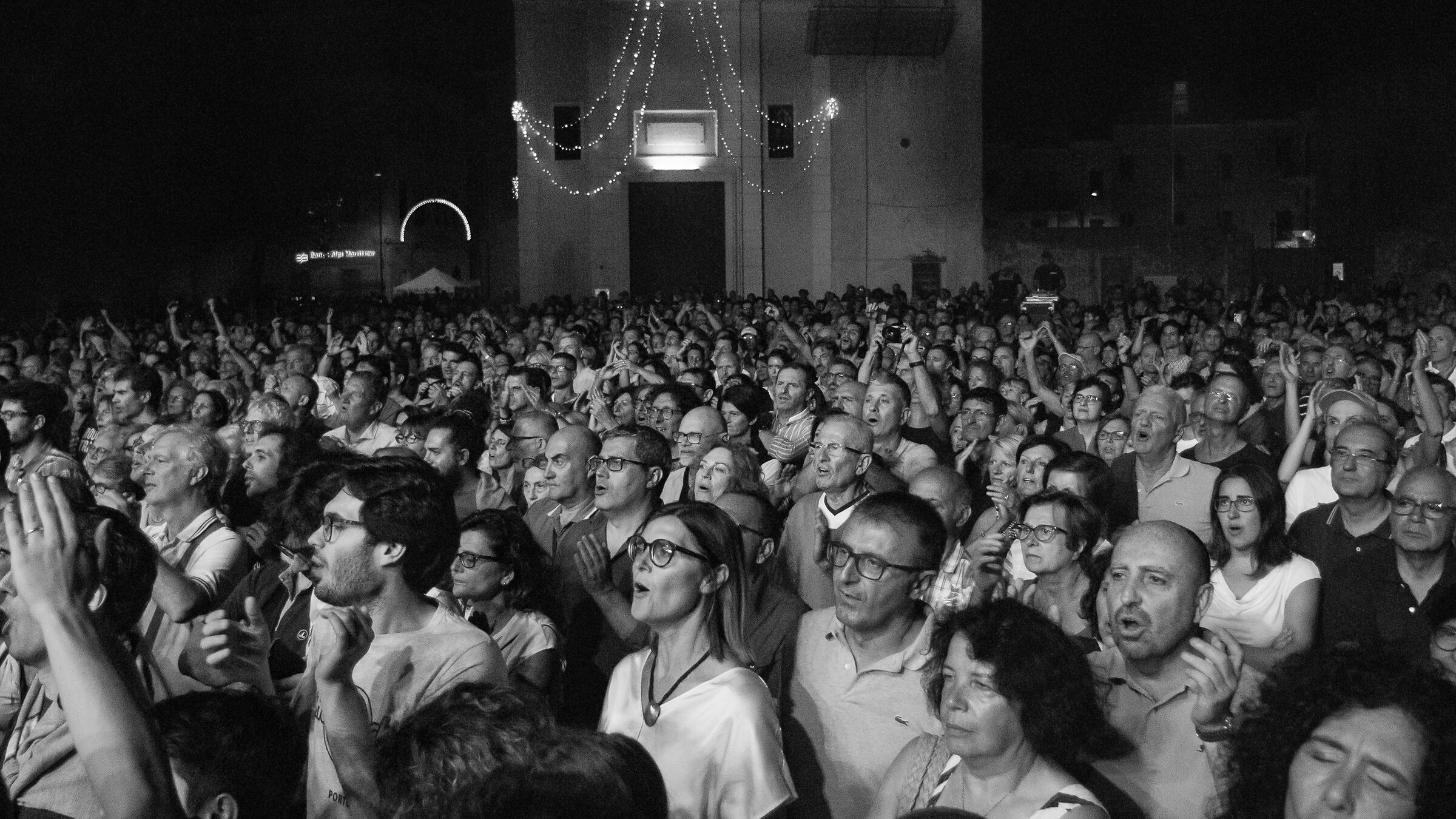 a bocca aperta (per Edo) BN