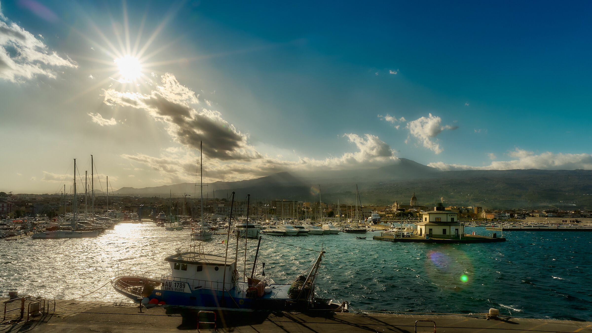Riposto "porto dell'Etna"