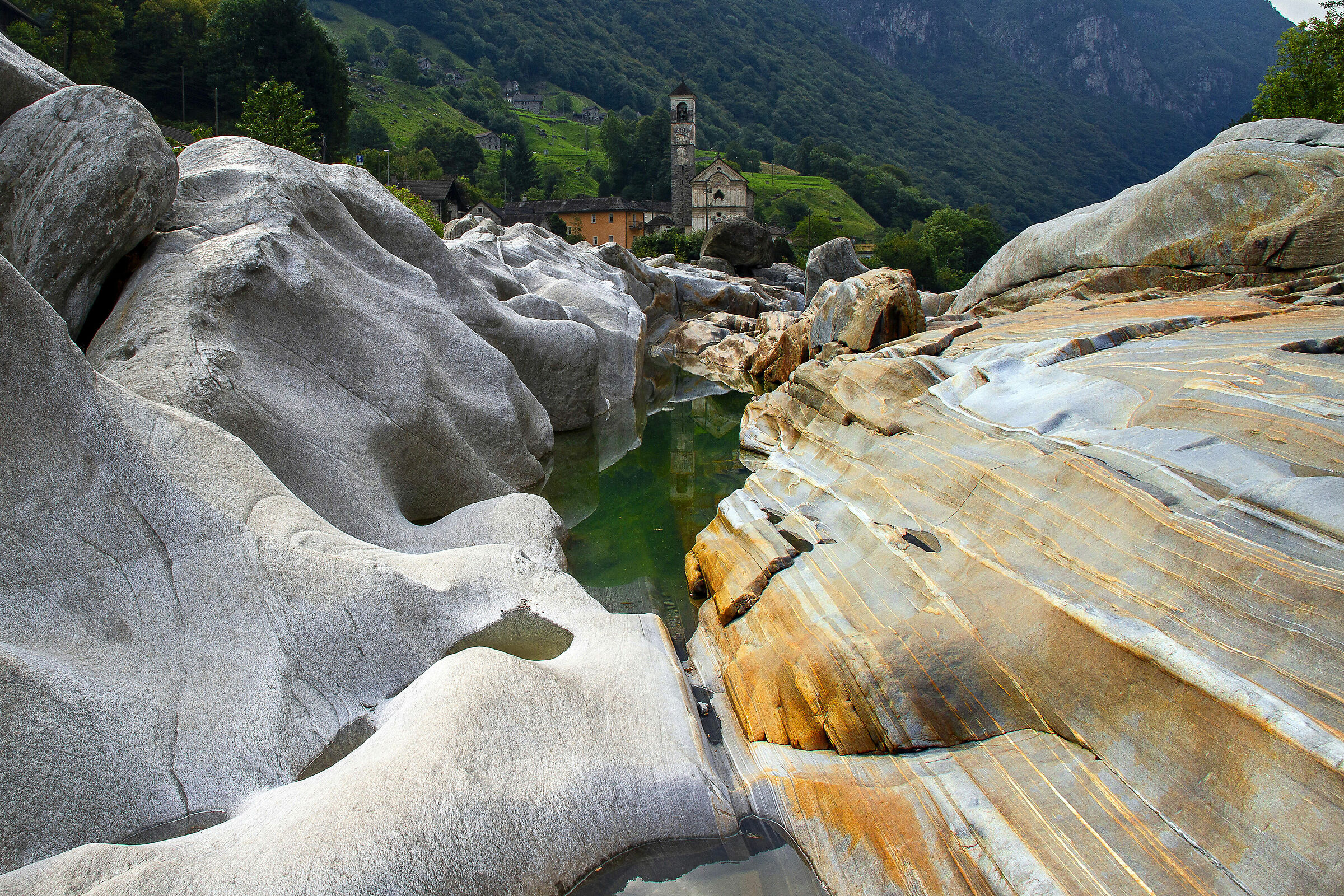 Lavertezzo - Valle Verzasca - Canton Ticino