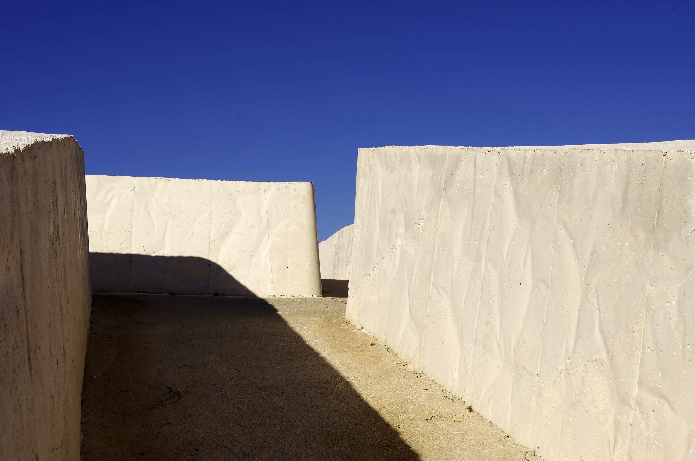 Il Cretto, le strade