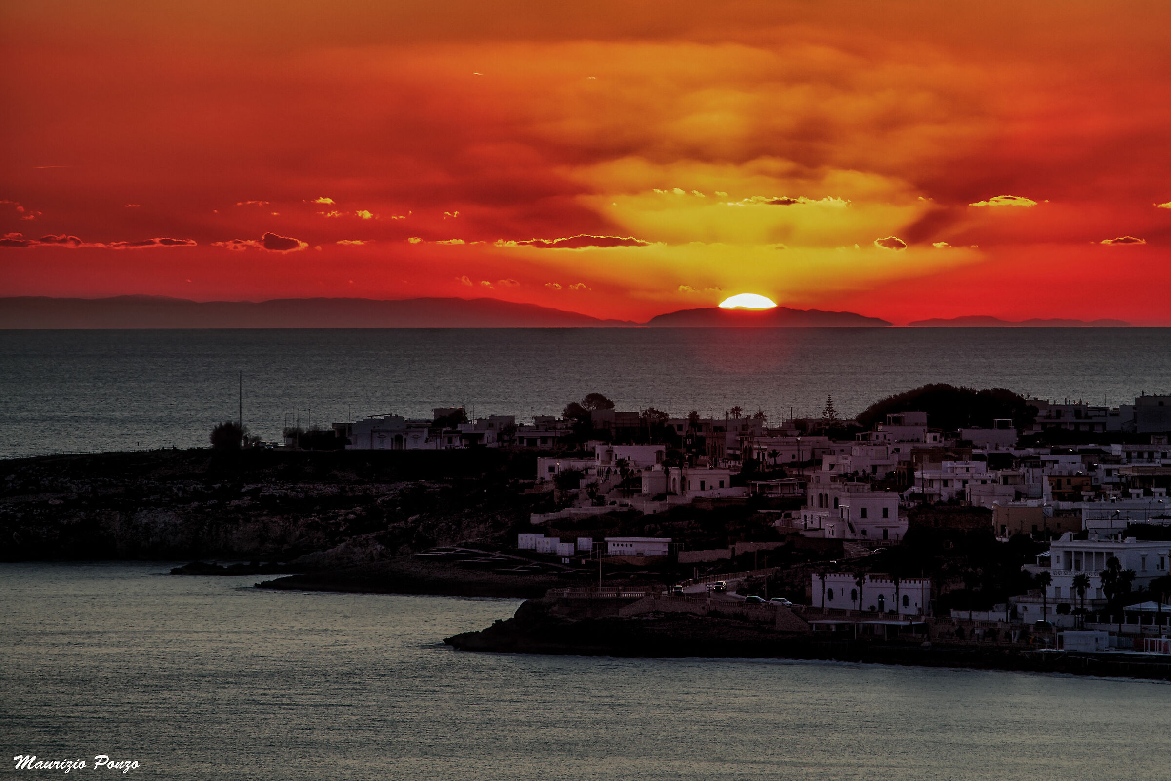 Il Monte Pollino visto da Santa Maria di Leuca.